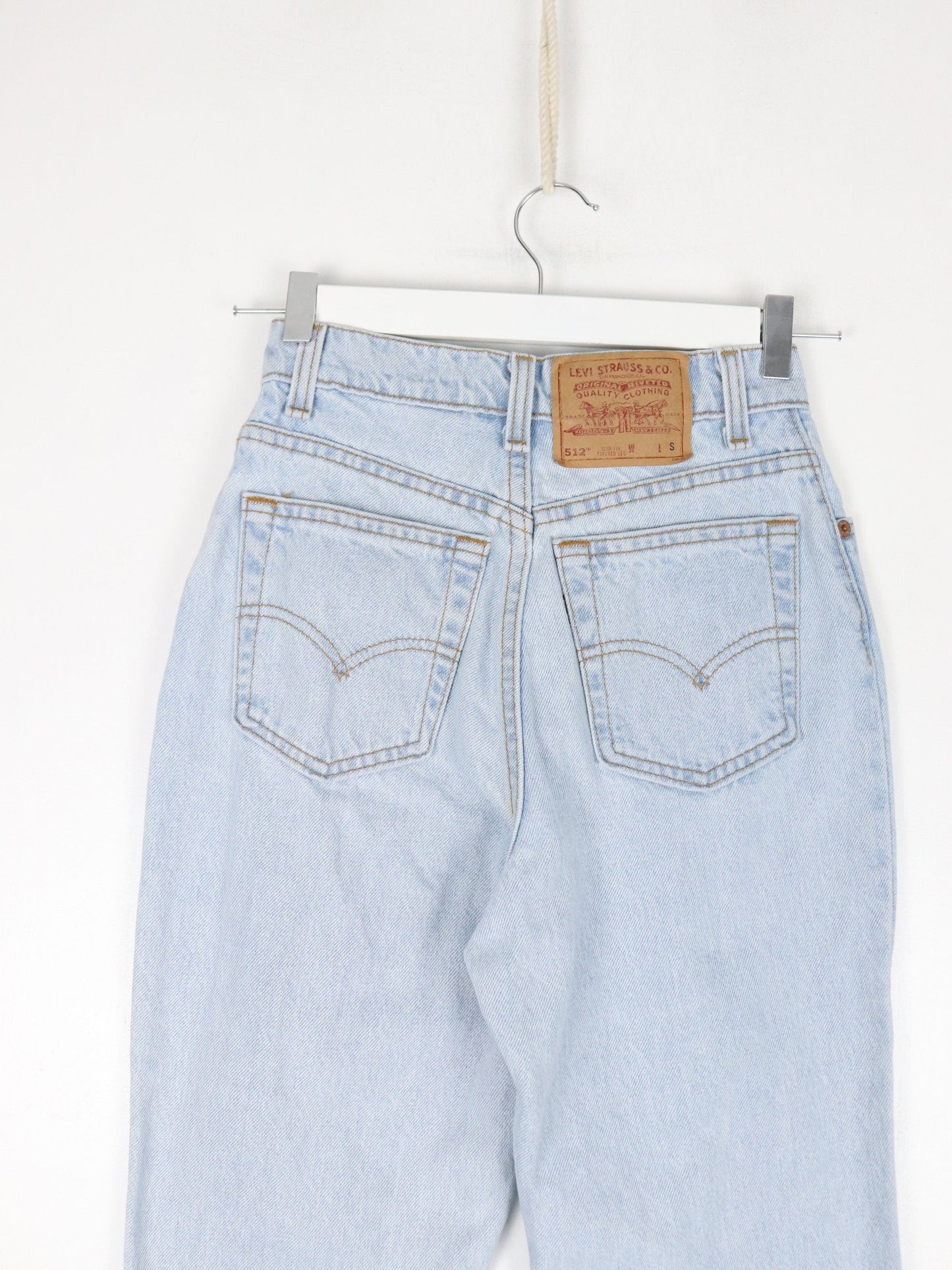 Vintage Levi's Pants Youth 5 Short Blue Denim Jeans 512 Slim Tapered 23 x 25 from propervintagecanada