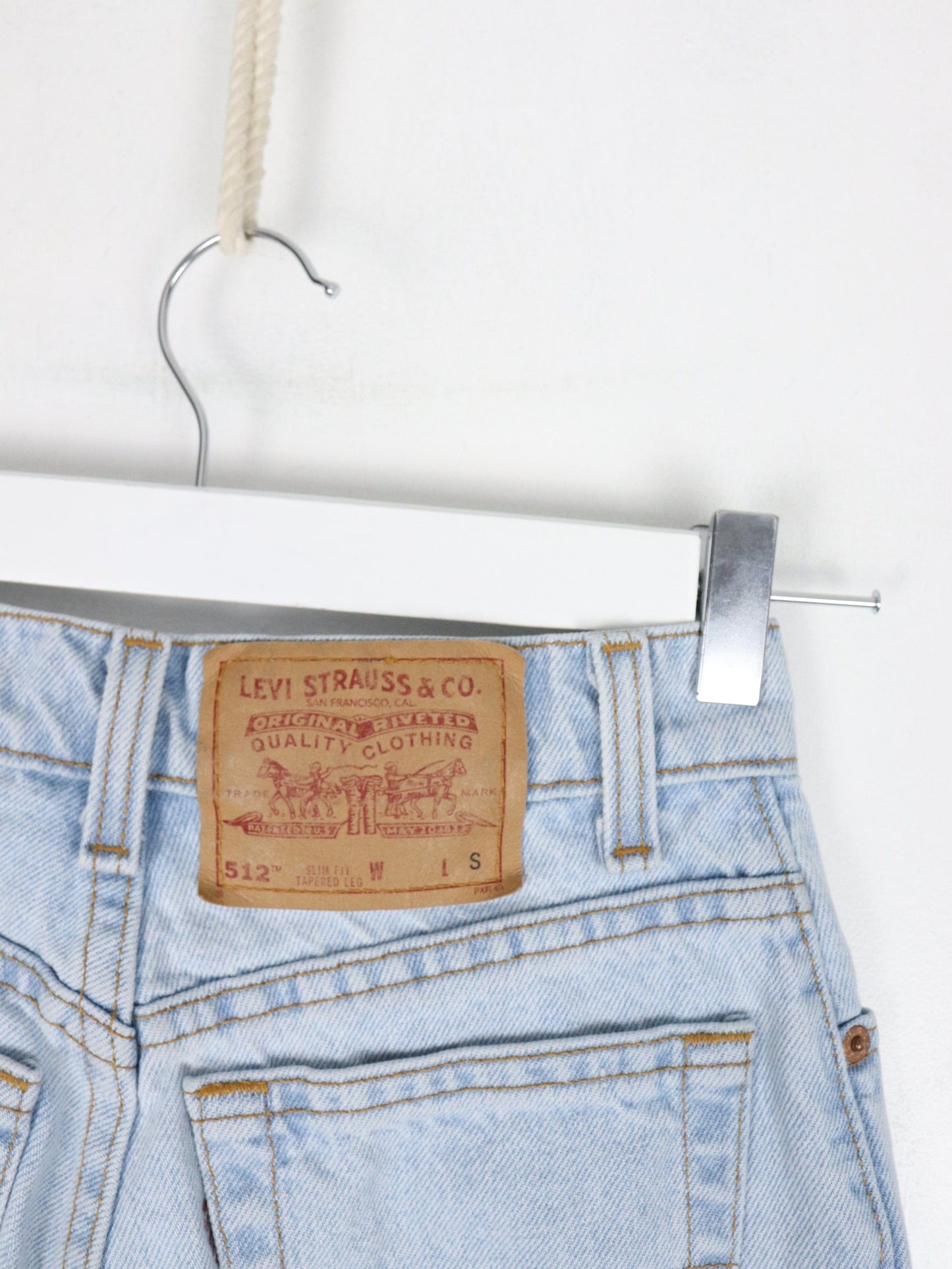 Vintage Levi's Pants Youth 5 Short Blue Denim Jeans 512 Slim Tapered 23 x 25 from propervintagecanada