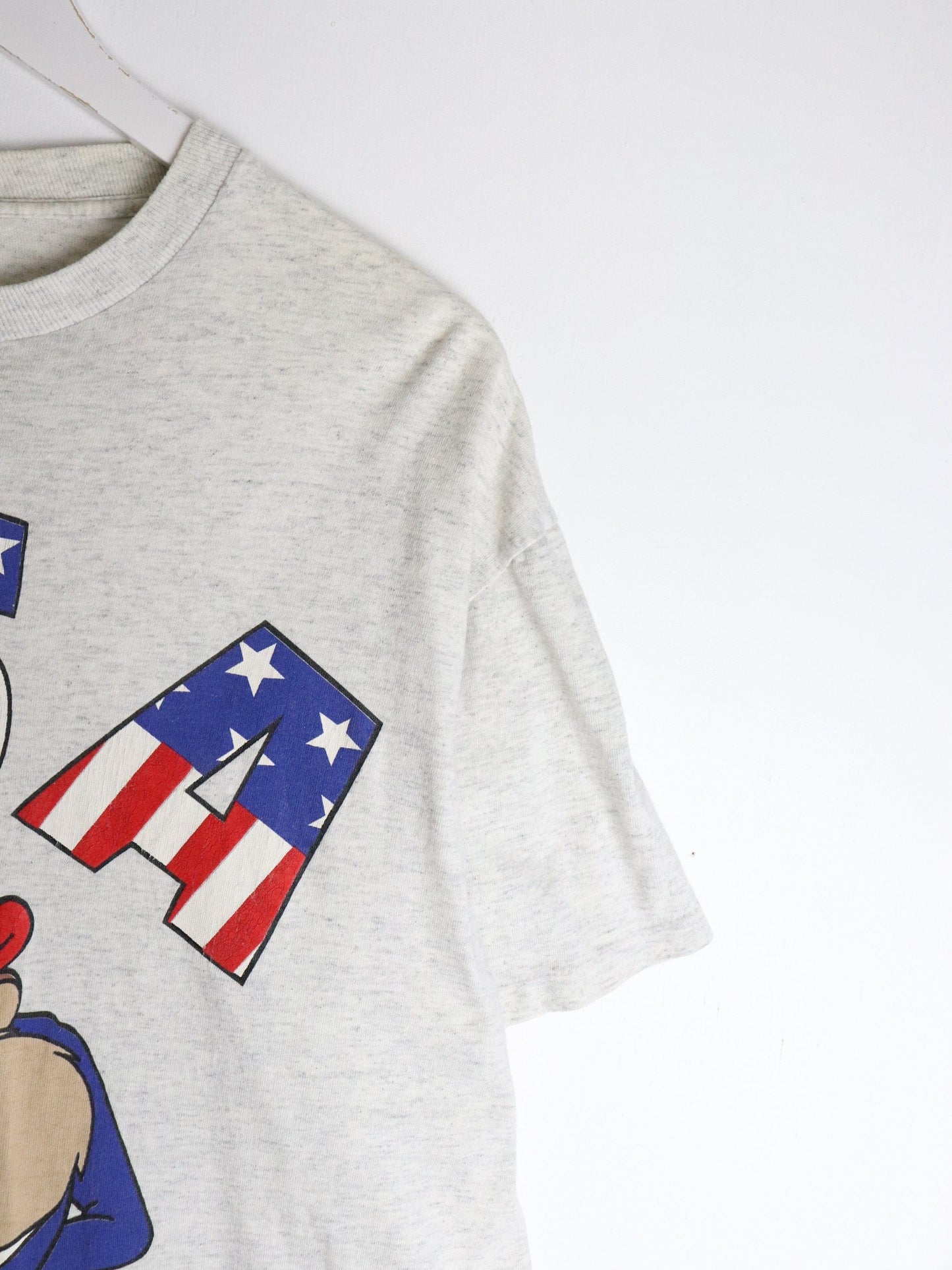 Vintage Looney Tunes T Shirt Mens Large Grey from propervintagecanada