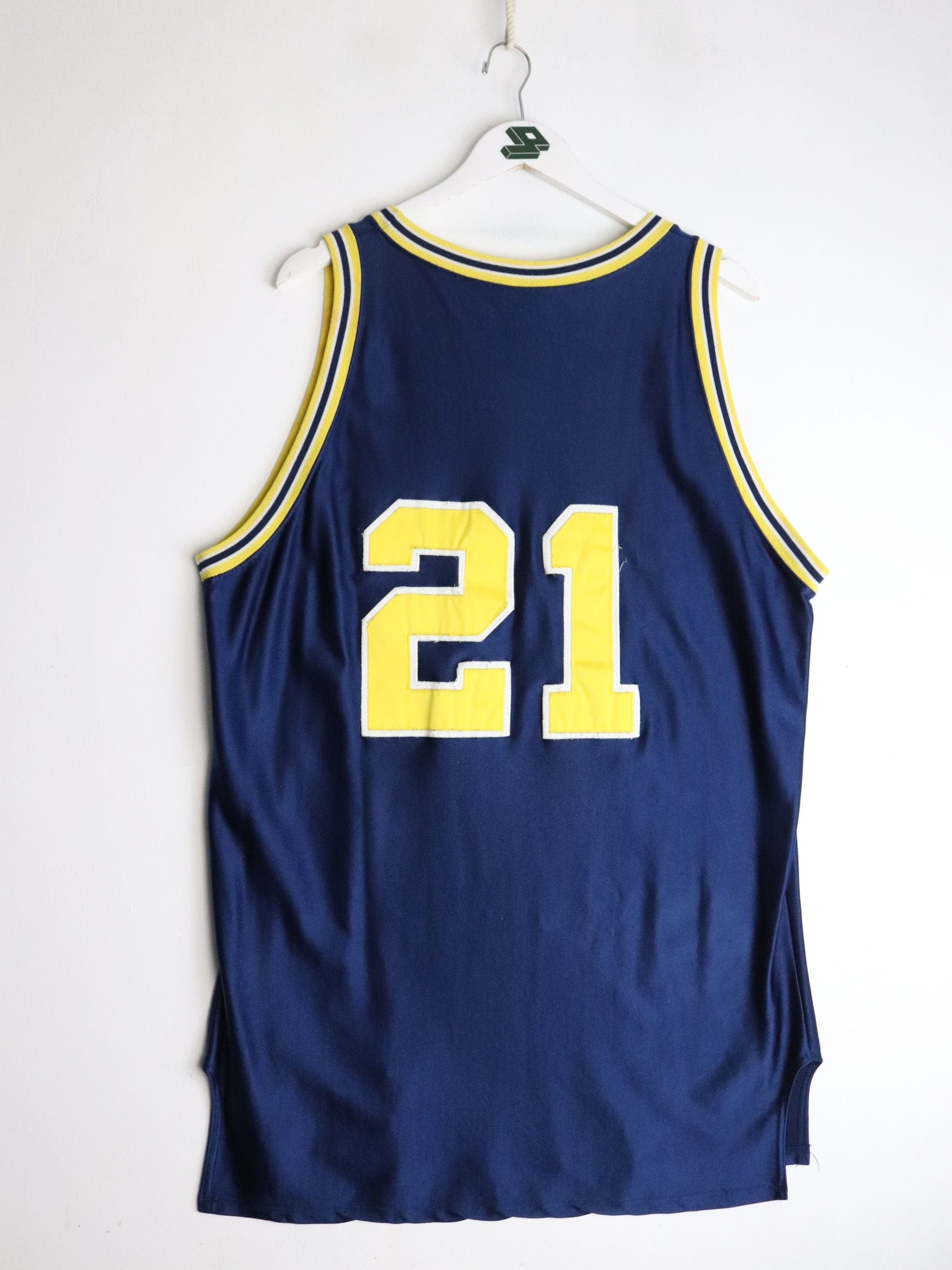 Vintage Michigan Wolverines Basketball Jersey Mens 48 Blue Fab Five from propervintagecanada