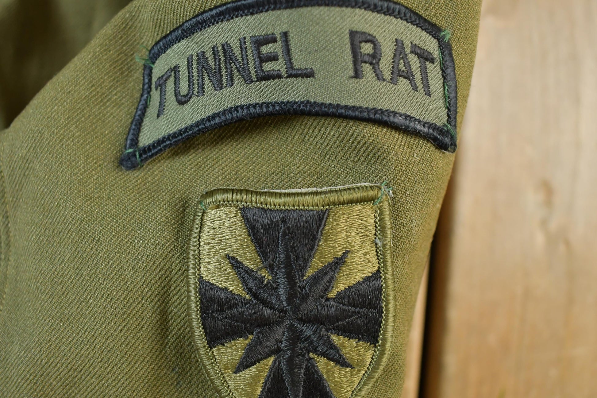 Vintage Military Jungle Expert Peace Sign Button Up Army Jacket from propervintagecanada