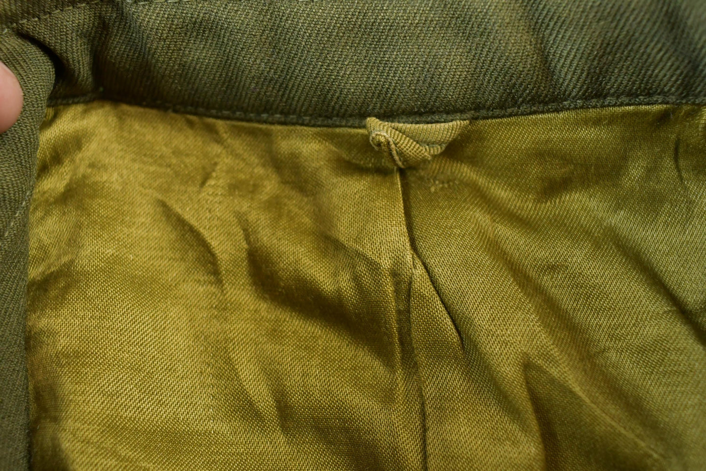 Vintage Military Jungle Expert Peace Sign Button Up Army Jacket from propervintagecanada