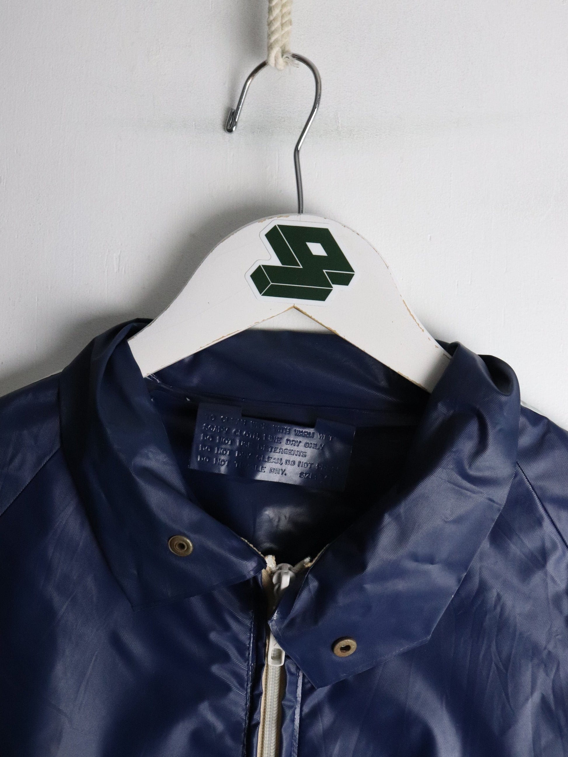 Vintage MLB Windbreaker Mens XL Blue PVC from propervintagecanada