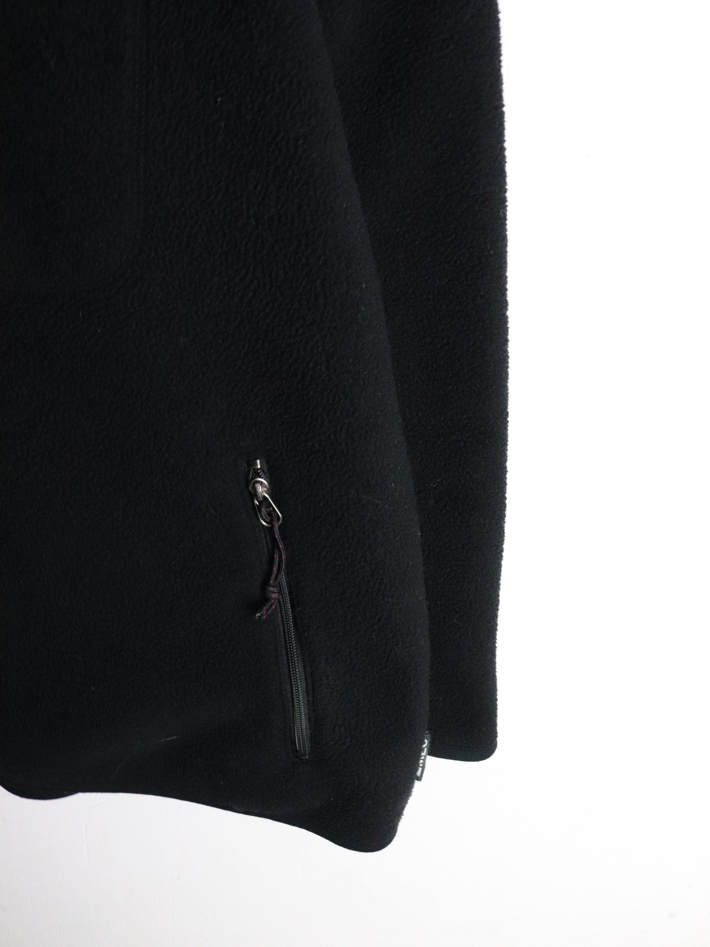 Vintage Mountain Equipment Co-Op Sweater Womens Large Black Fleece from propervintagecanada