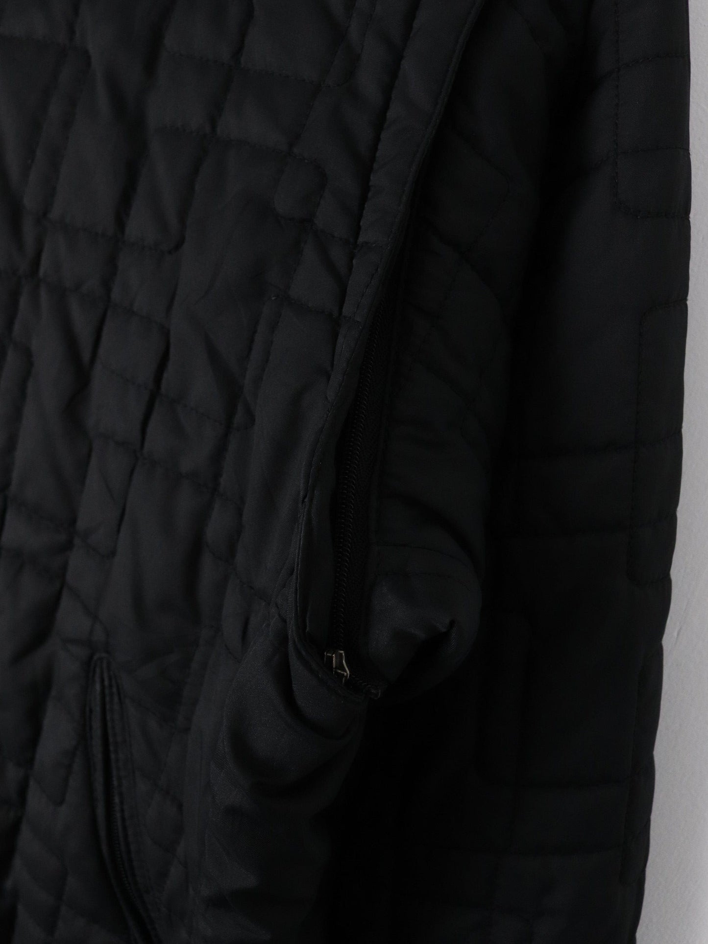 Vintage Nike ACG Jacket Womens Large Black Quilt Coat Outdoors Layer 3 from propervintagecanada