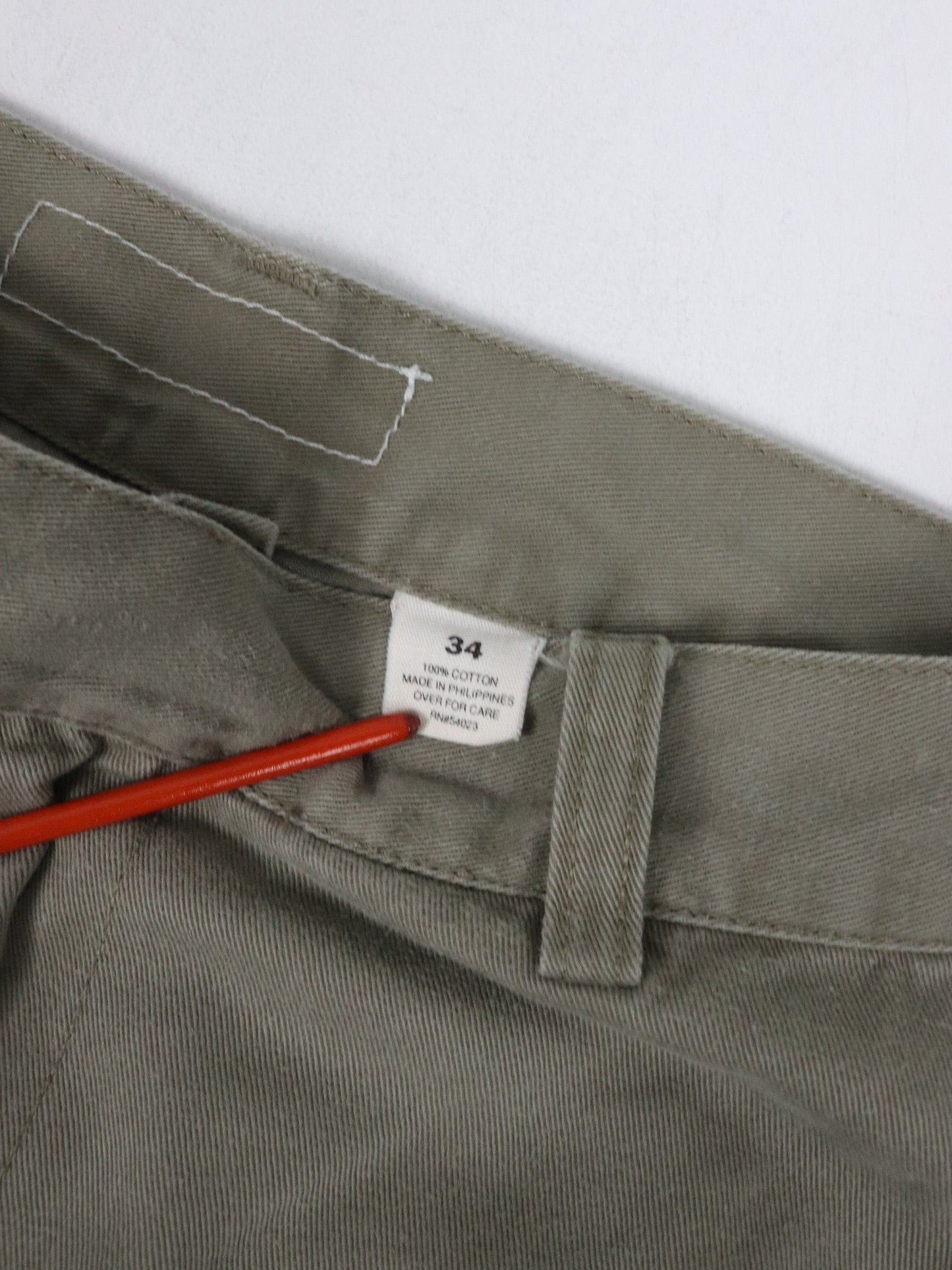 Vintage Old Navy Shorts Fits Mens 32 Green Chino from propervintagecanada