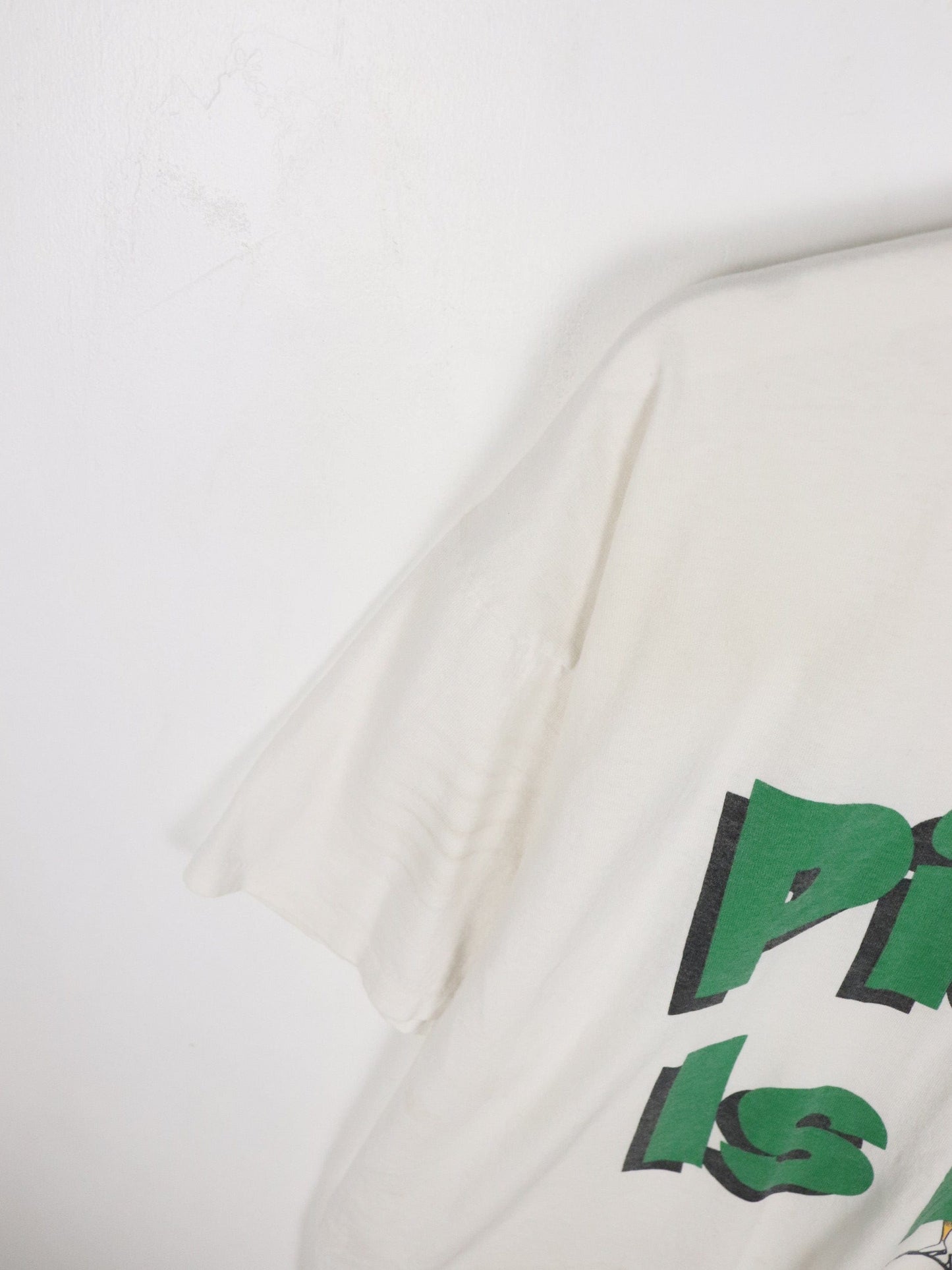 Vintage Pick 3 is EZ T Shirt Mens XL White from propervintagecanada