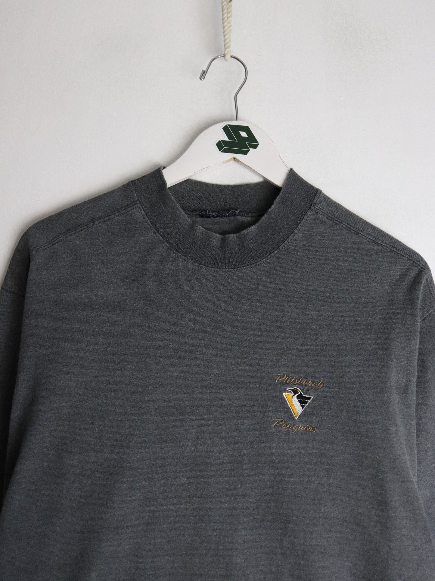 Vintage Pittsburgh Penguins T Shirt Mens Medium Grey from propervintagecanada