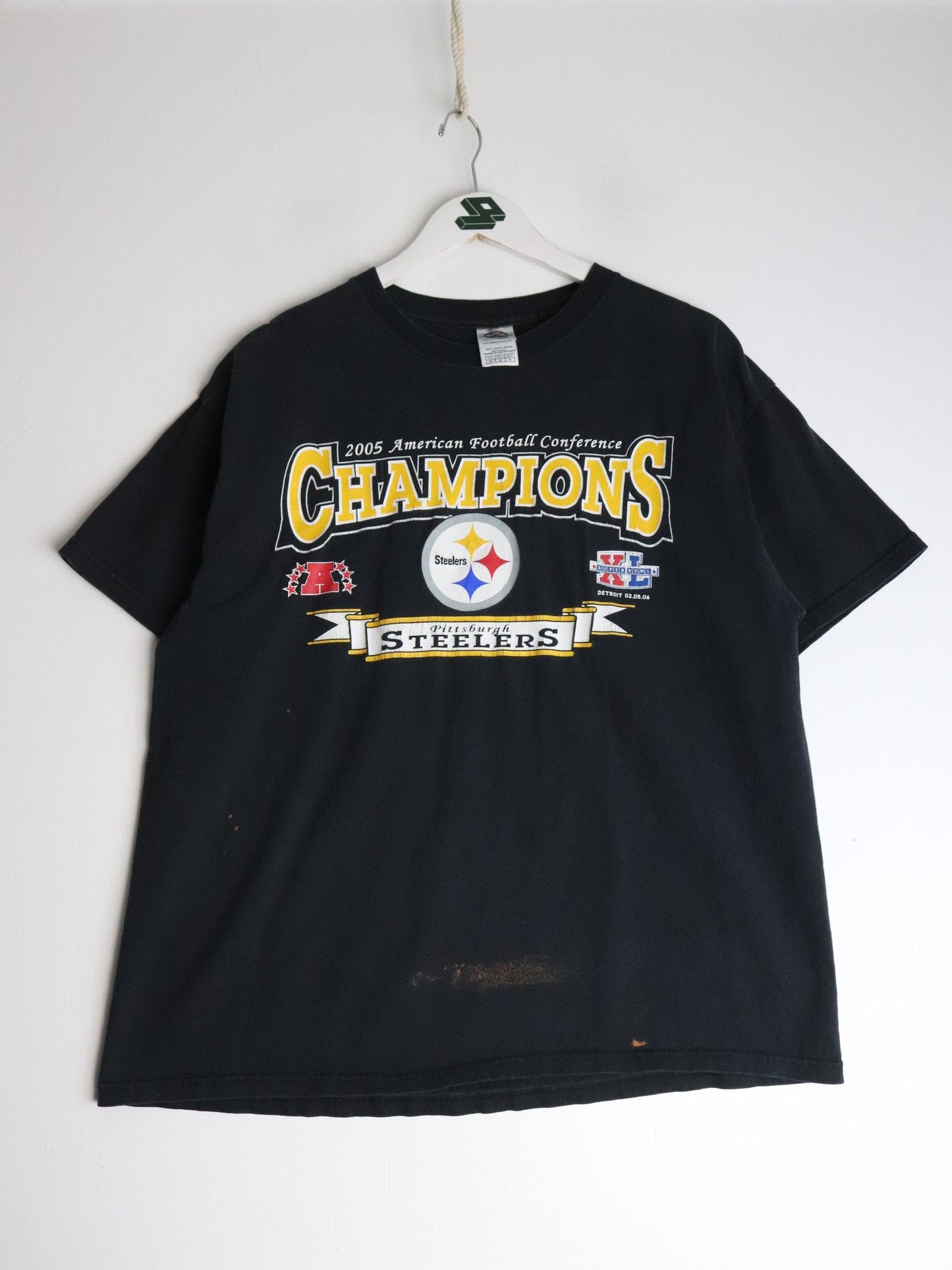 Vintage Pittsburgh Steelers T Shirt Mens Large Black NFL from propervintagecanada