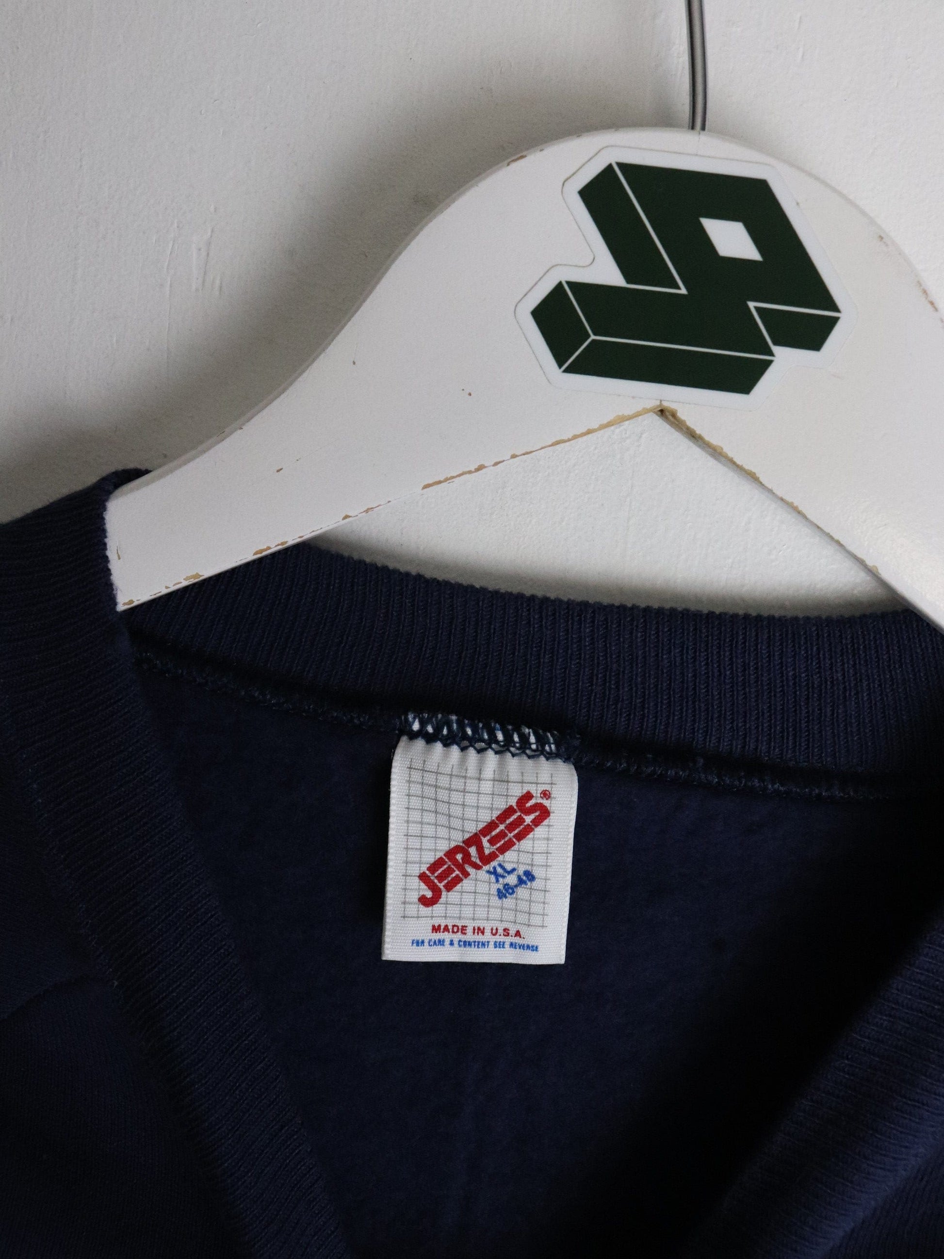 Vintage Putnam Park Sweatshirt Mens XL Blue from propervintagecanada