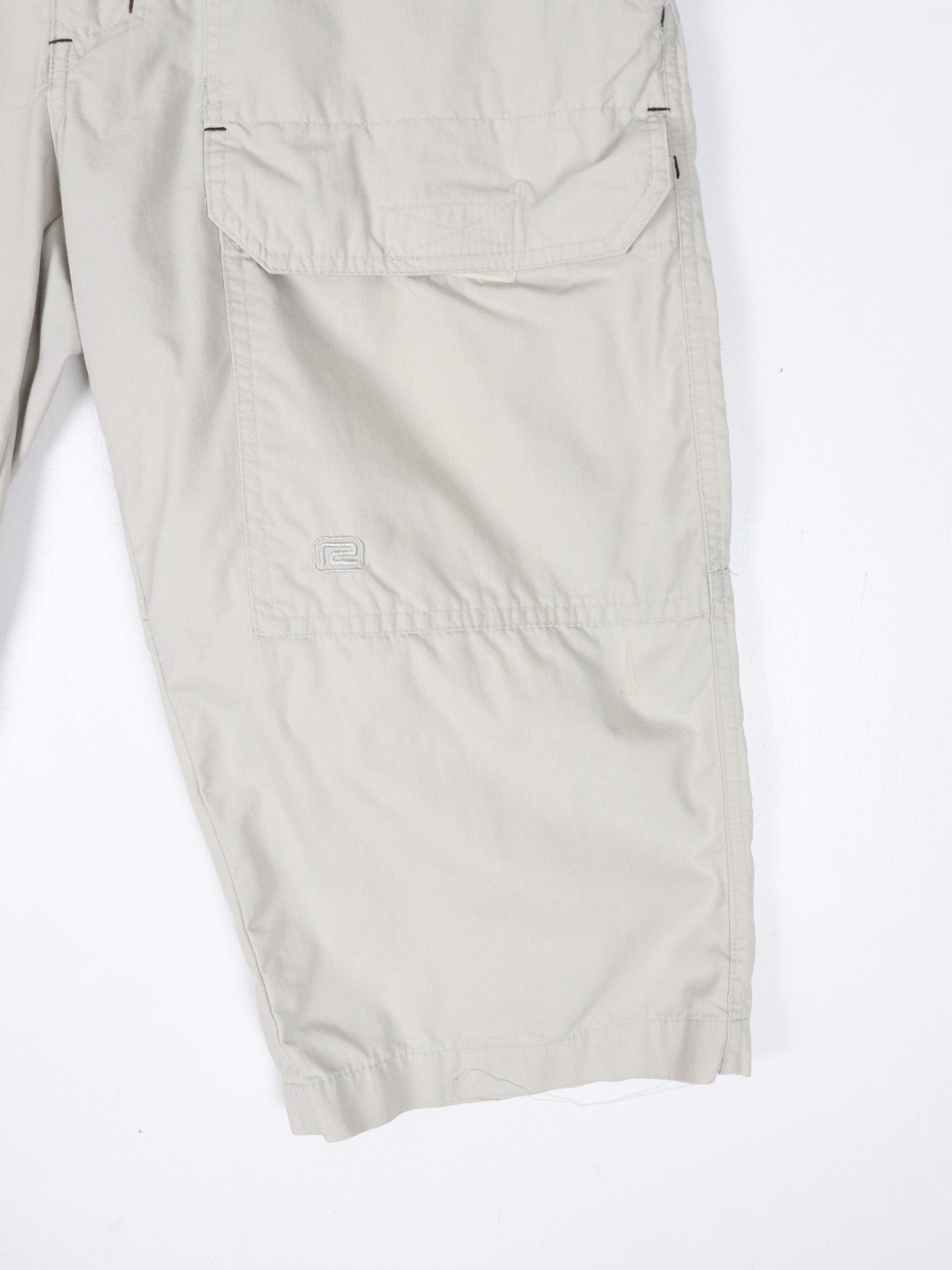 Vintage R2 Randy Shorts Mens 32 x 17 Beige 3/4 Length Y2K – Proper