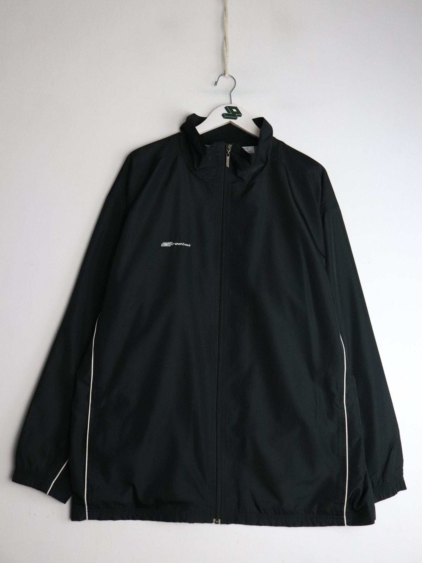 Vintage Reebok Windbreaker Mens XL Black from propervintagecanada