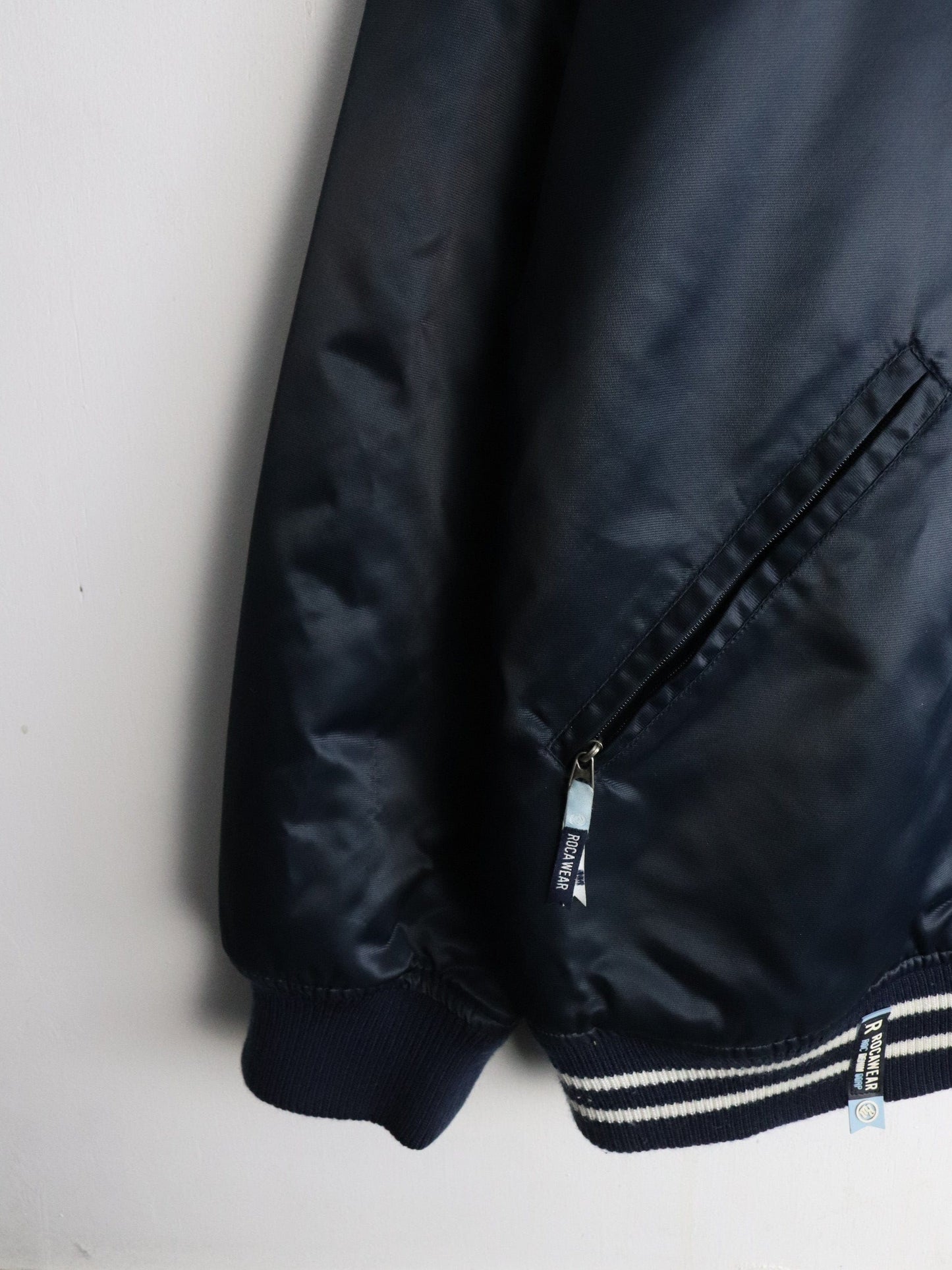 Vintage Rocawear Jacket Mens 2XL Blue Y2K from propervintagecanada