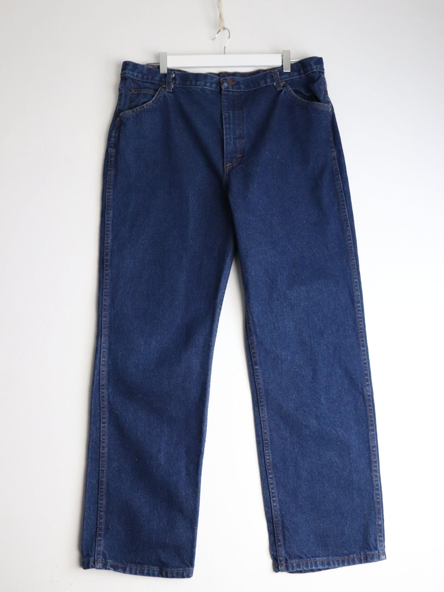 Vintage Roebucks Pants Mens 36 x 30 Blue Denim Jeans from propervintagecanada