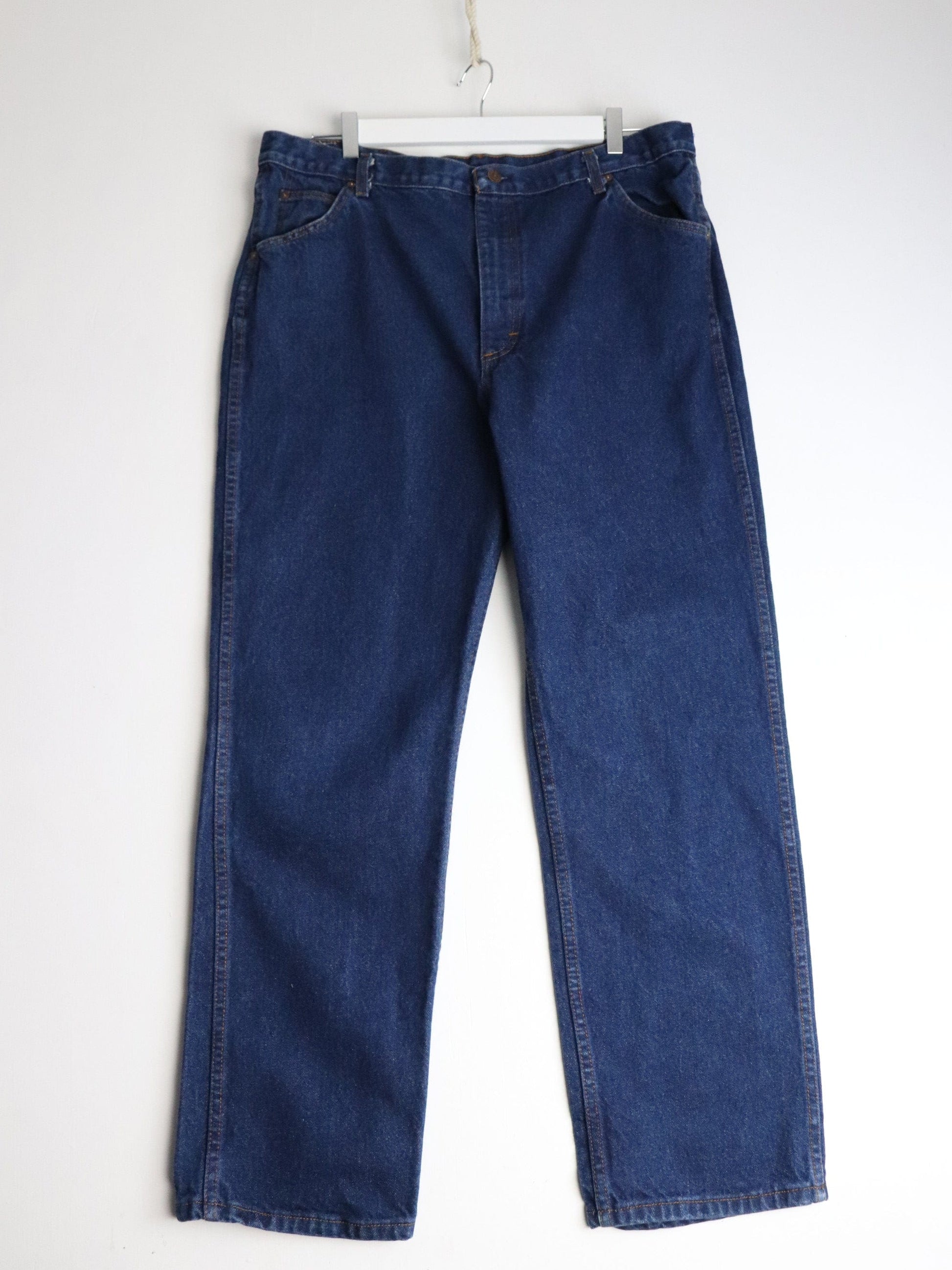 Vintage Roebucks Pants Mens 36 x 30 Blue Denim Jeans from propervintagecanada