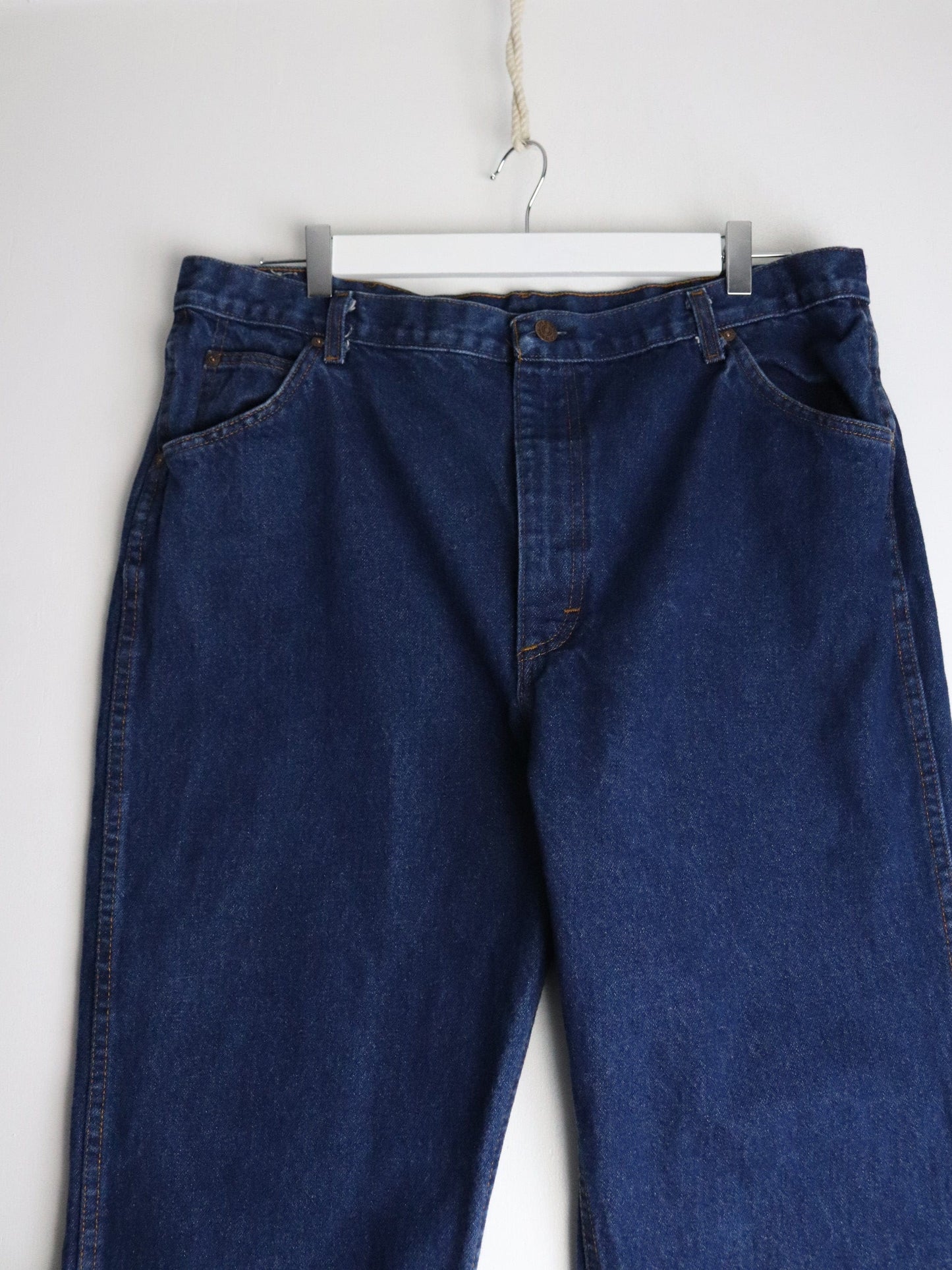 Vintage Roebucks Pants Mens 36 x 30 Blue Denim Jeans from propervintagecanada