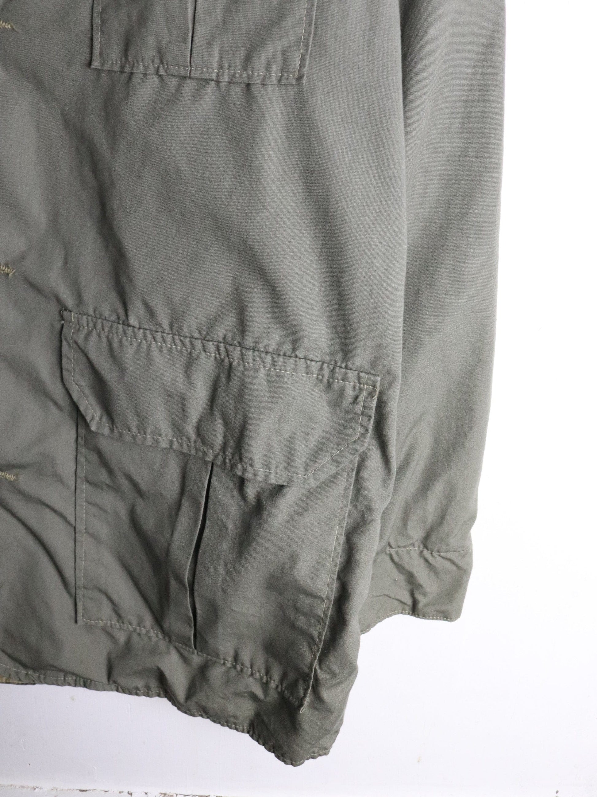 Vintage Saftbak Jacket Mens Medium Green Hunting from propervintagecanada