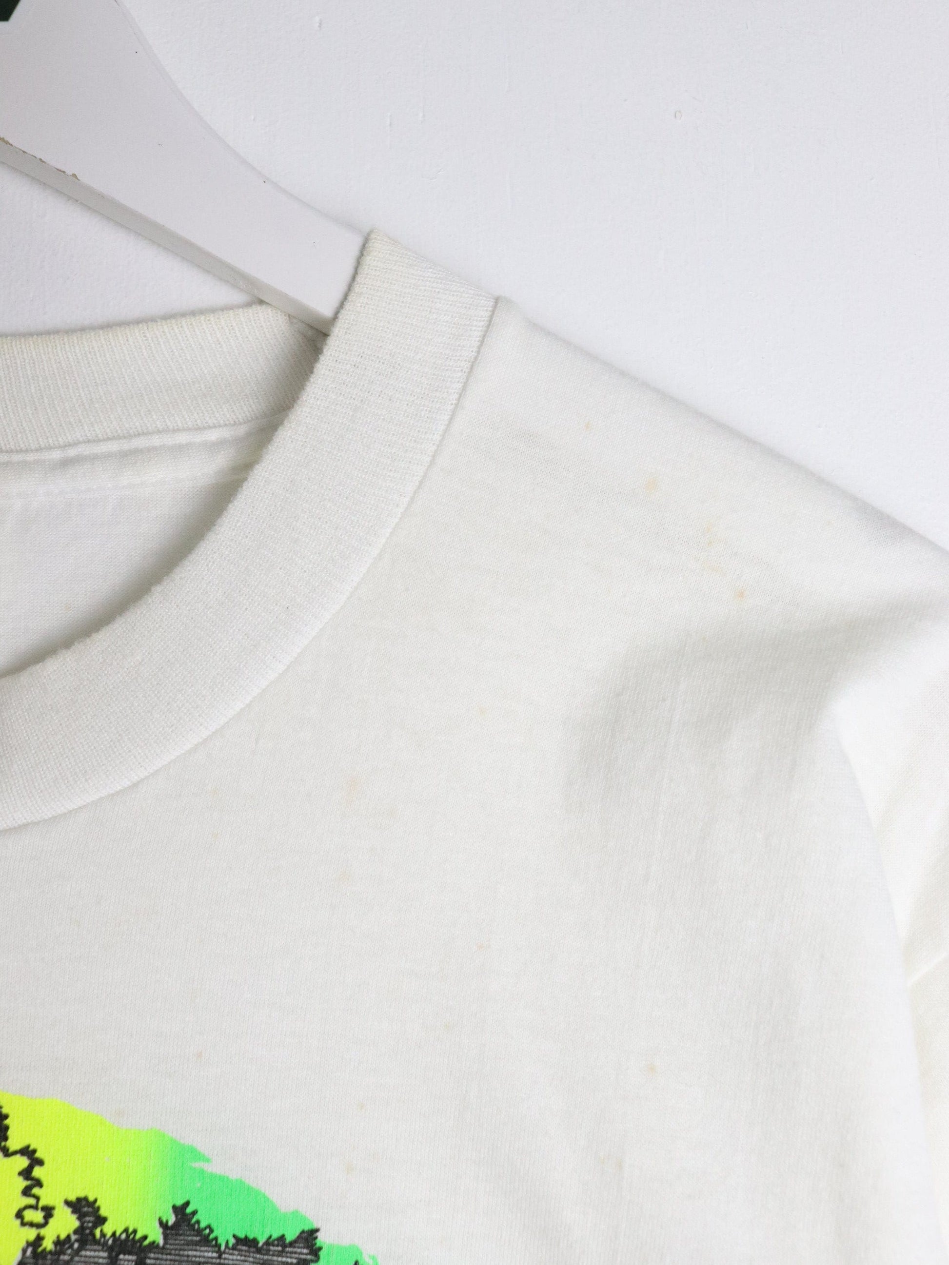 Vintage Seven Mountains T Shirt Mens Large White 90s Outdoors