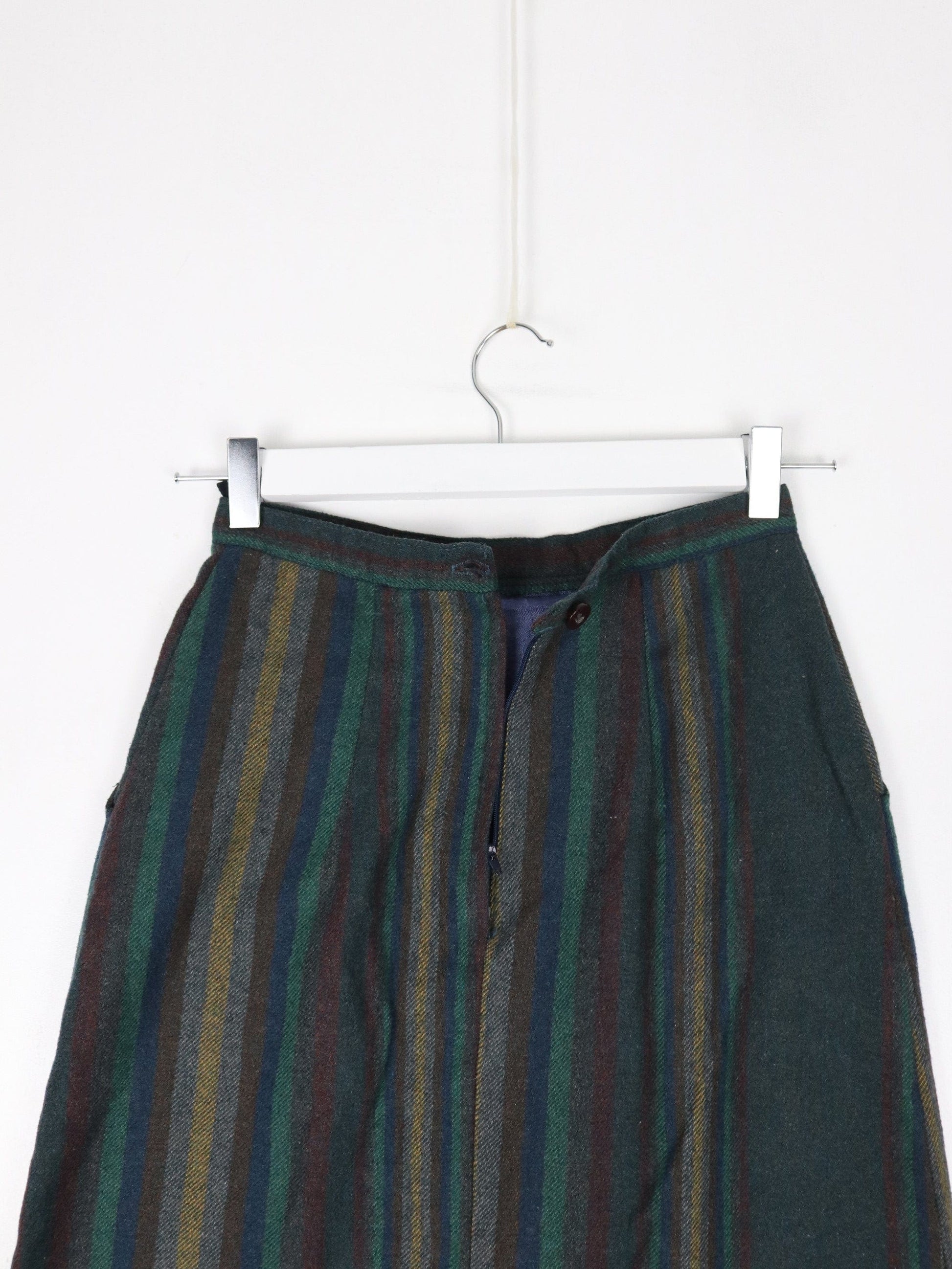 Vintage Skirt Womens 24 Green Striped Casual from propervintagecanada