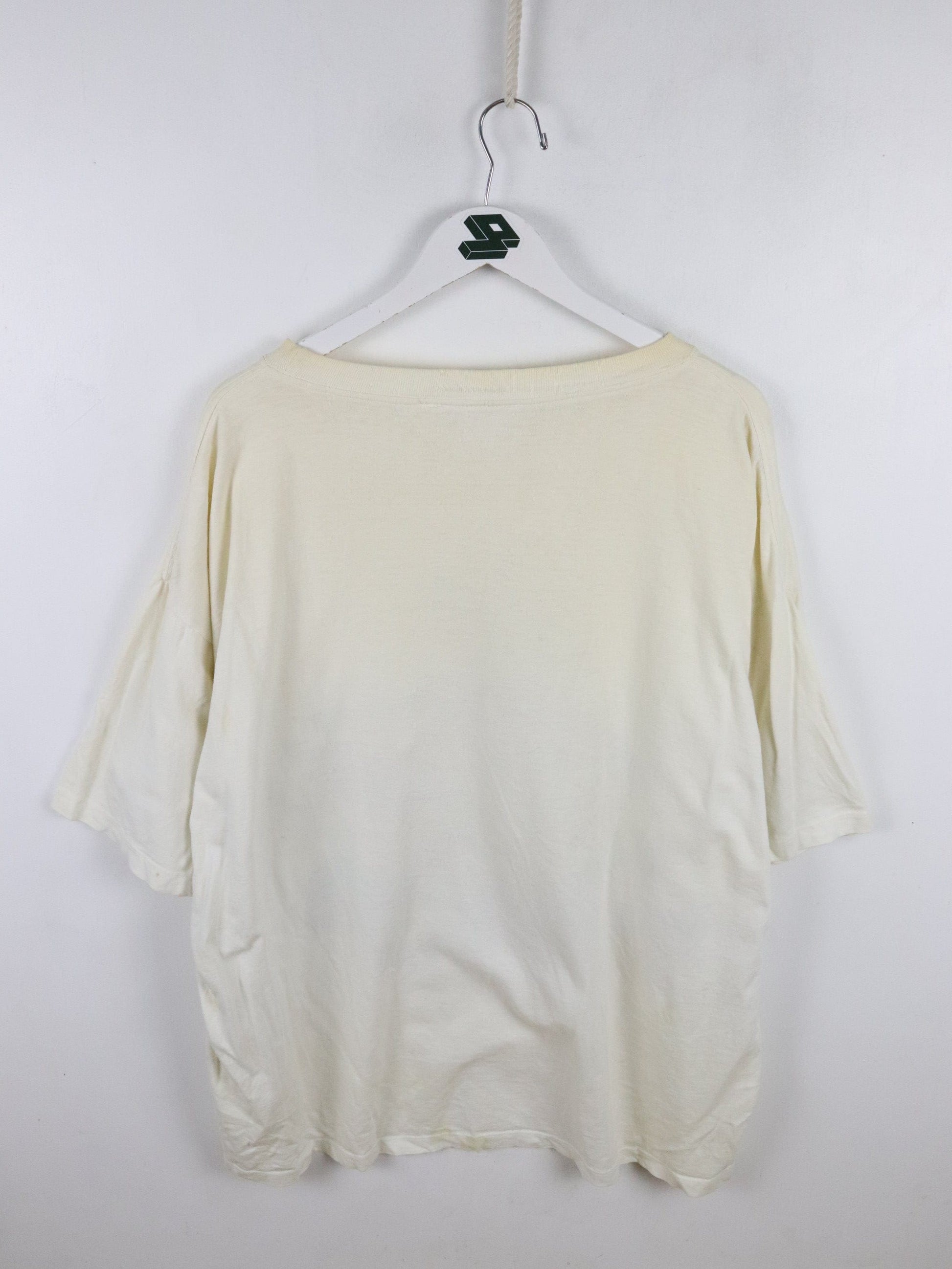 Vintage Snow White Christmas T Shirt Mens XL White Disney from propervintagecanada