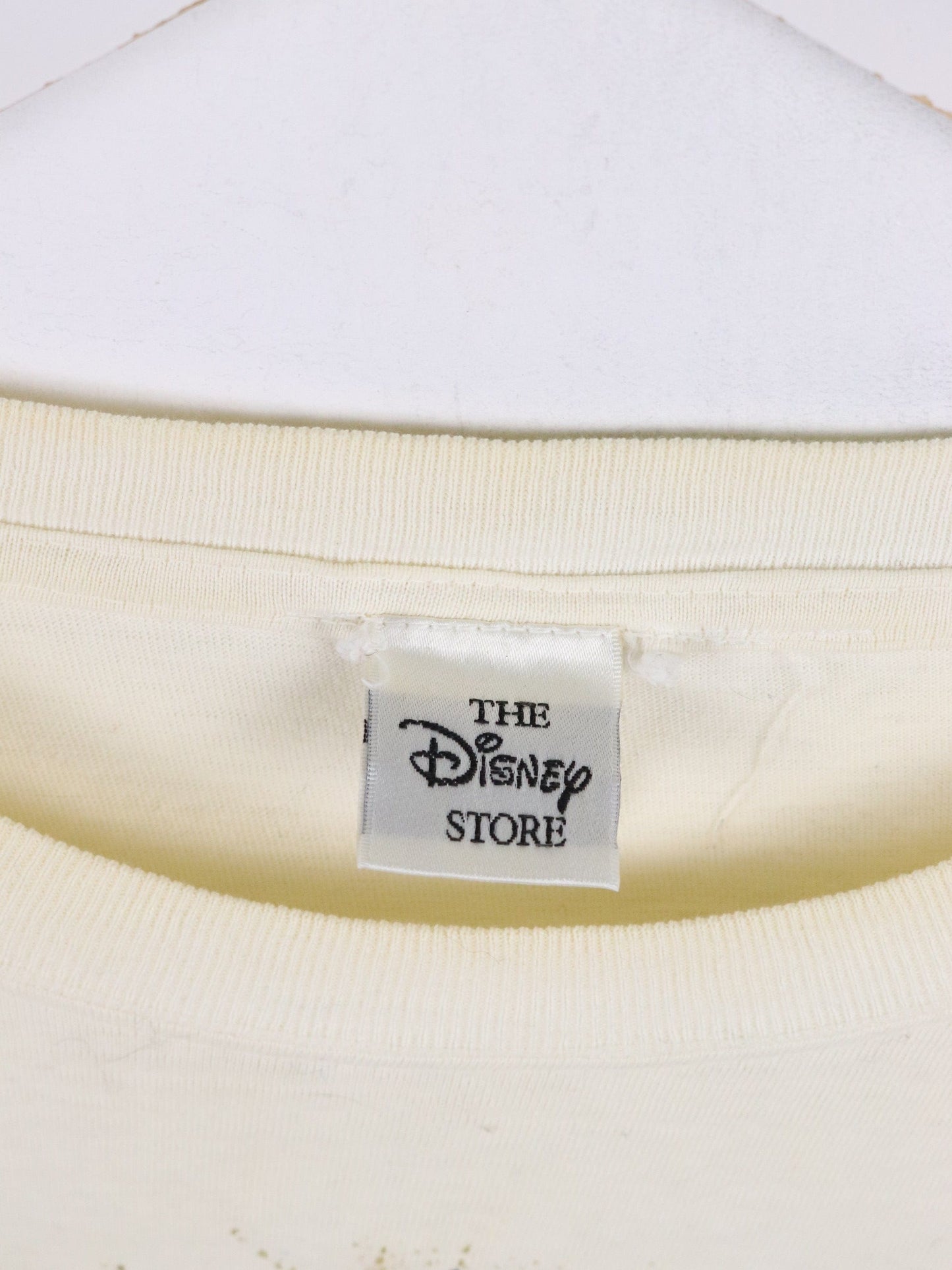 Vintage Snow White Christmas T Shirt Mens XL White Disney from propervintagecanada