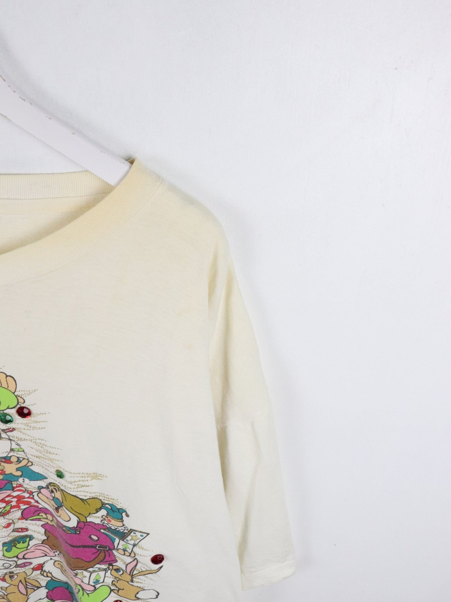 Vintage Snow White Christmas T Shirt Mens XL White Disney from propervintagecanada