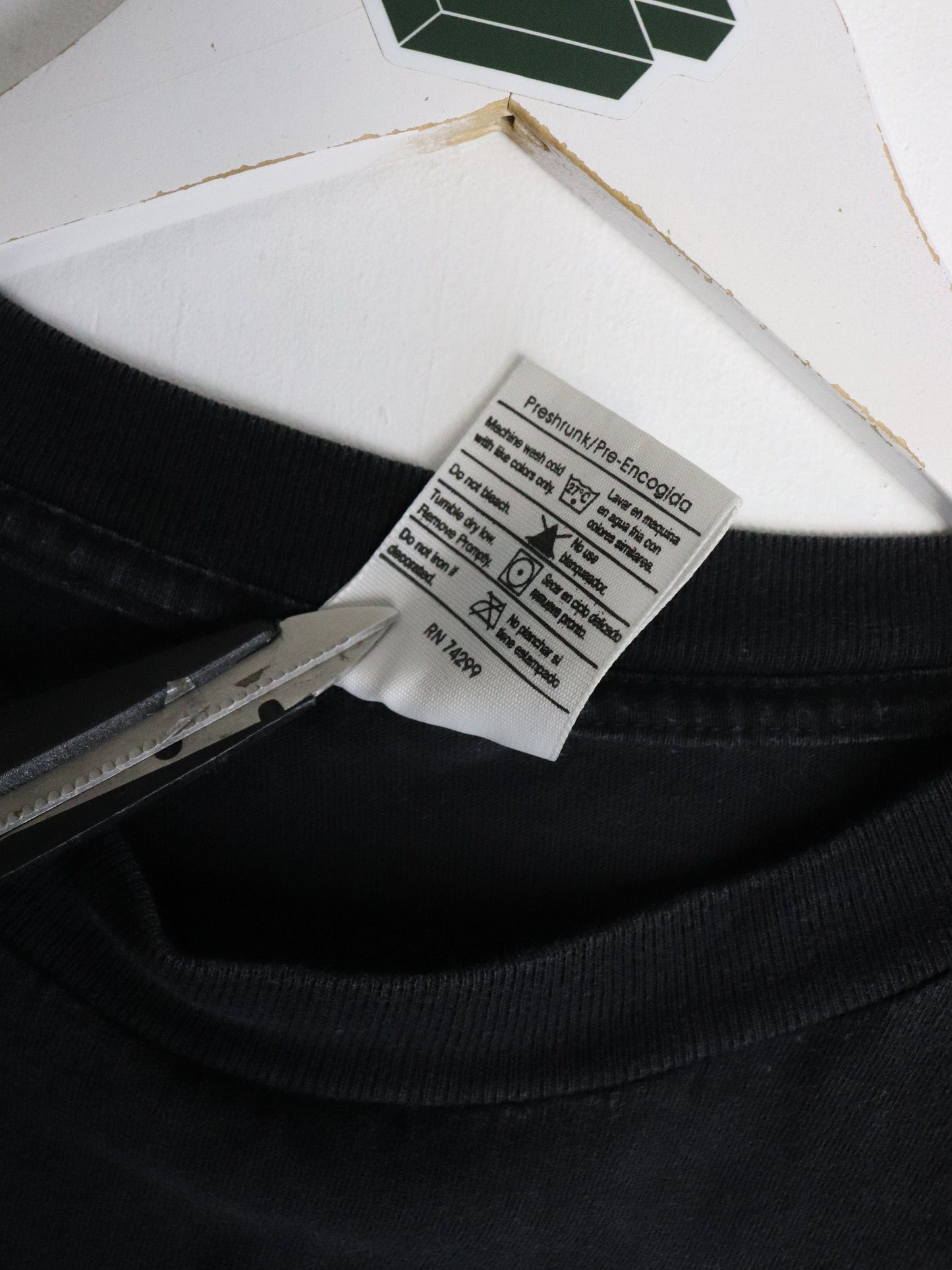 Vintage Star Trek T Shirt Mens XL Black from propervintagecanada