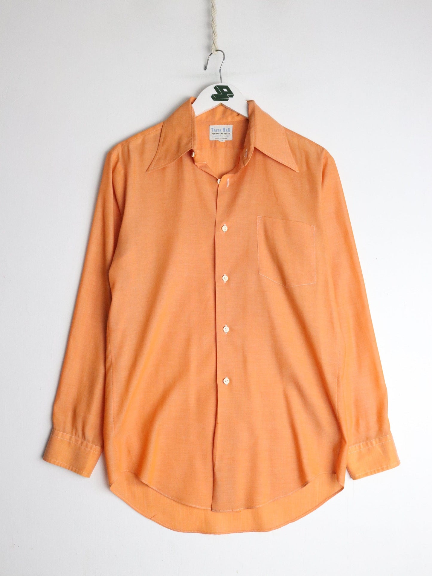 Vintage Tarra Hall Shirt Mens Medium Orange Button Up from propervintagecanada