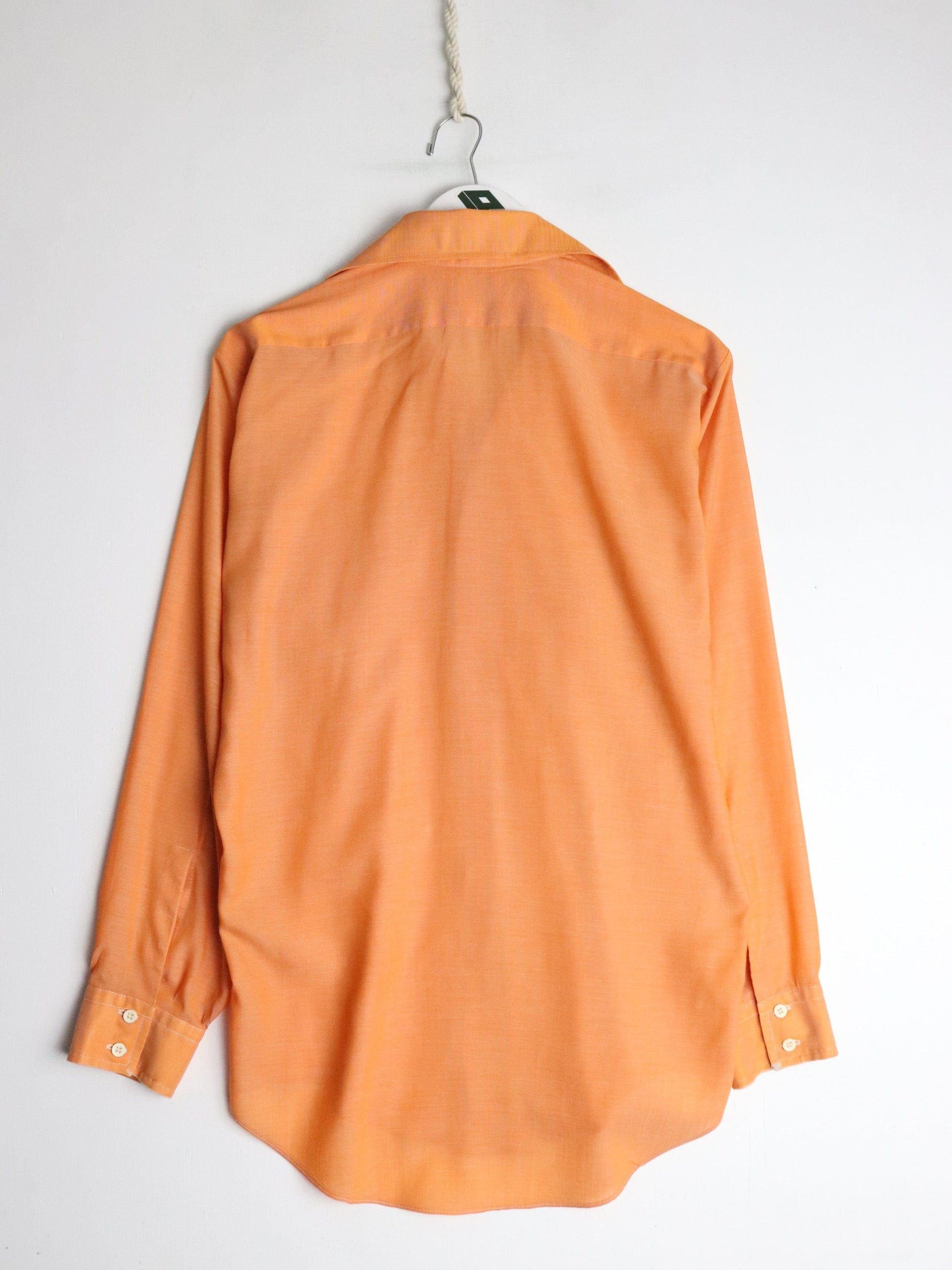 Vintage Tarra Hall Shirt Mens Medium Orange Button Up from propervintagecanada