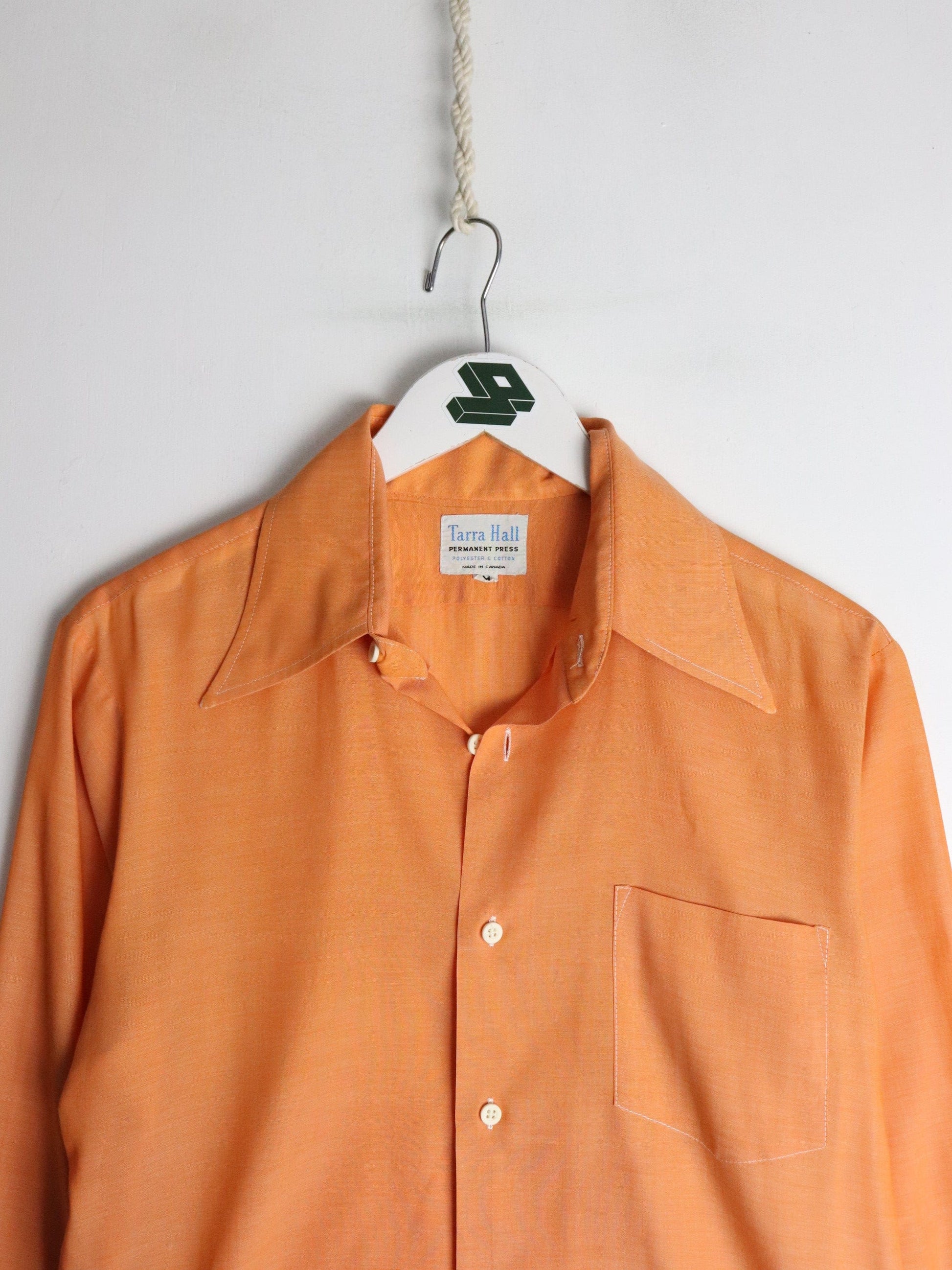 Vintage Tarra Hall Shirt Mens Medium Orange Button Up from propervintagecanada