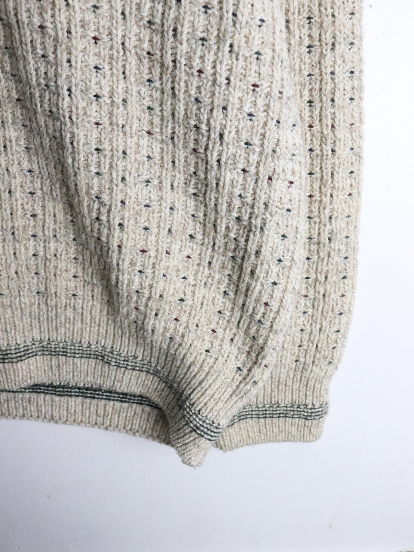 Vintage Timber Bay Sweater Mens Medium Beige Knit from propervintagecanada