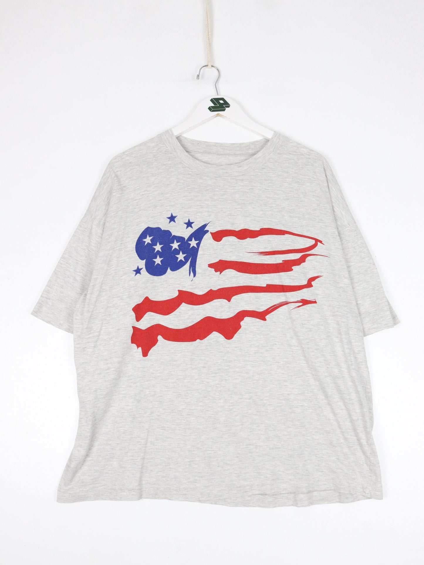 Vintage United Colors of Benetton T Shirt Mens XL Grey USA Flag from propervintagecanada