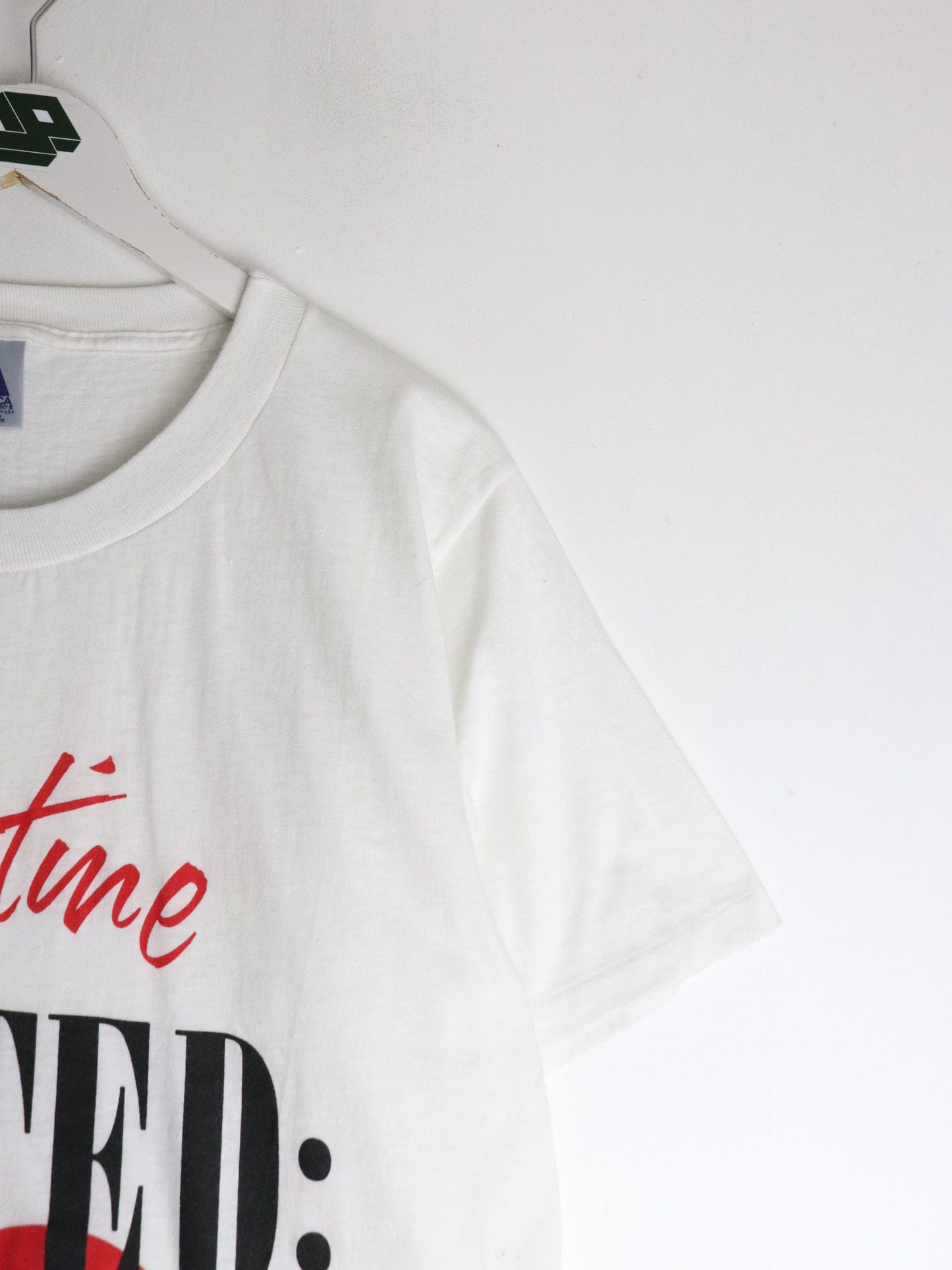 Vintage Valentine Wanted T Shirt Mens Medium White Funny from propervintagecanada