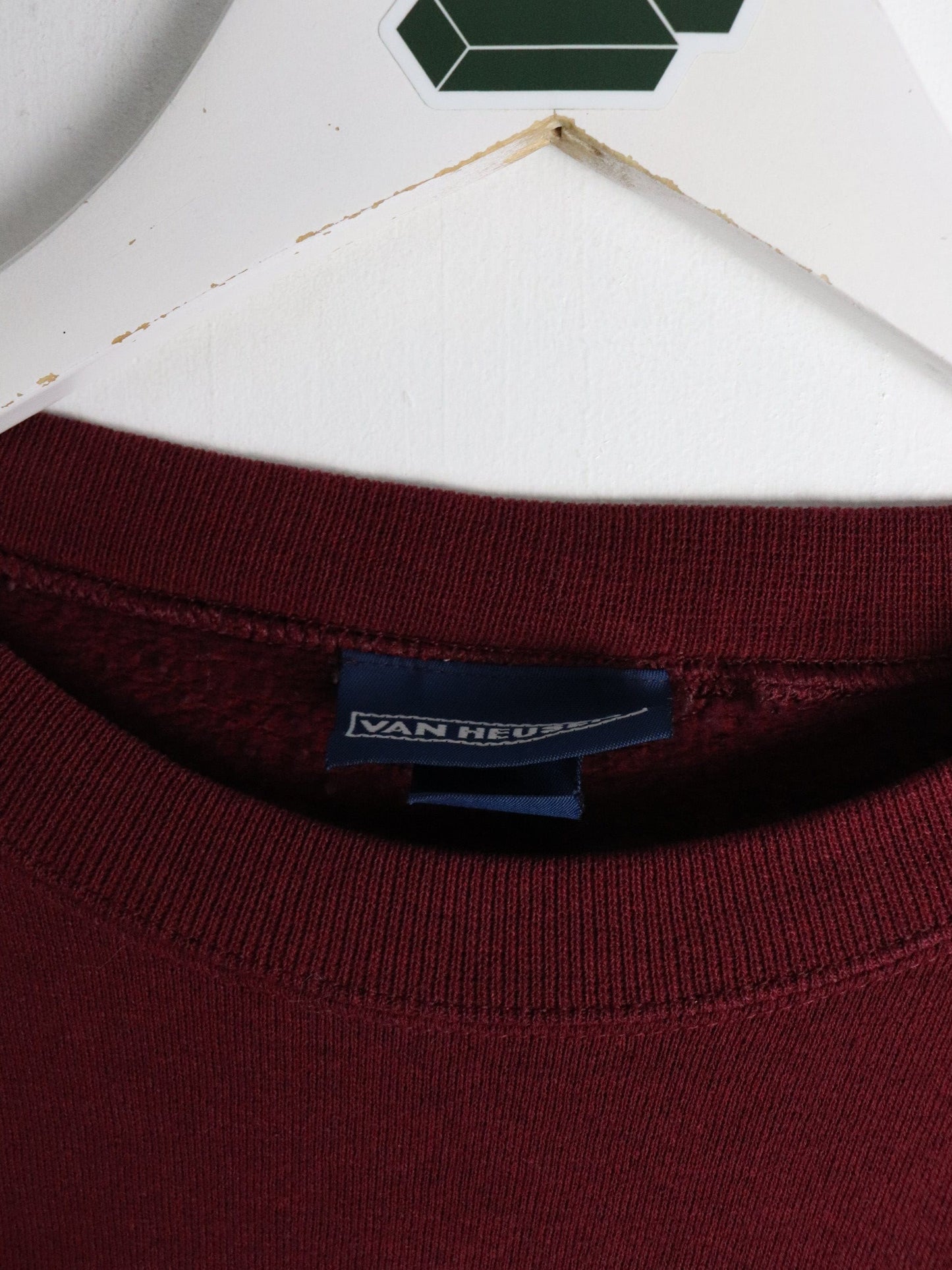 Vintage Van Heusen Sweatshirt Mens Large Red World Soccer