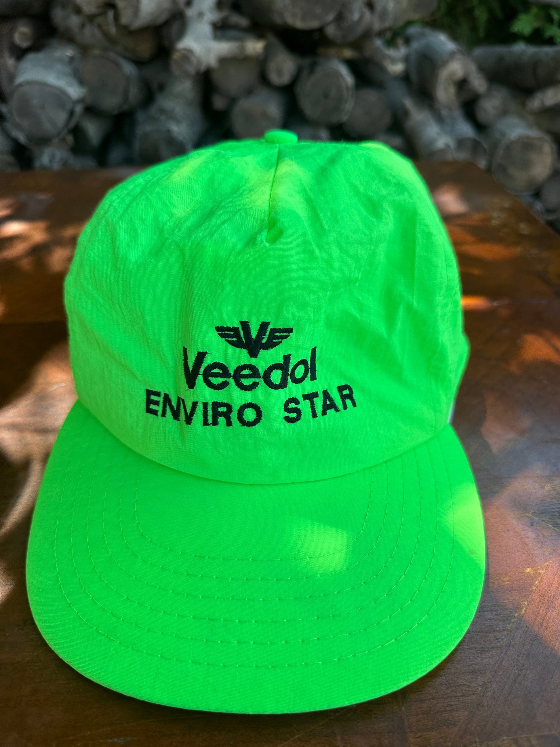 Vintage Veedol Hat Adult Green Snap Back Nylon from propervintagecanada