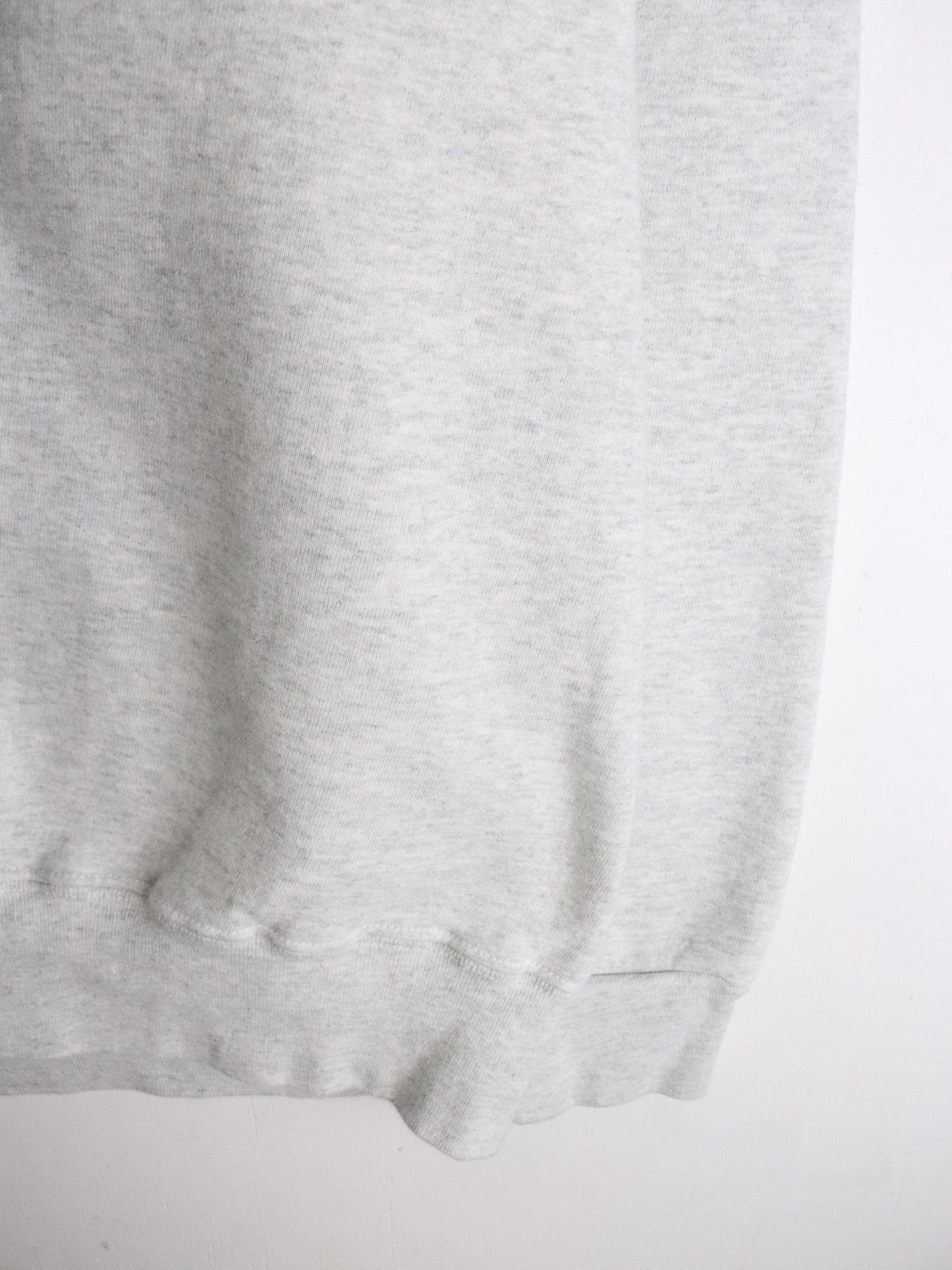 Vintage Voodoo Rain Sweatshirt Mens XL Grey from propervintagecanada