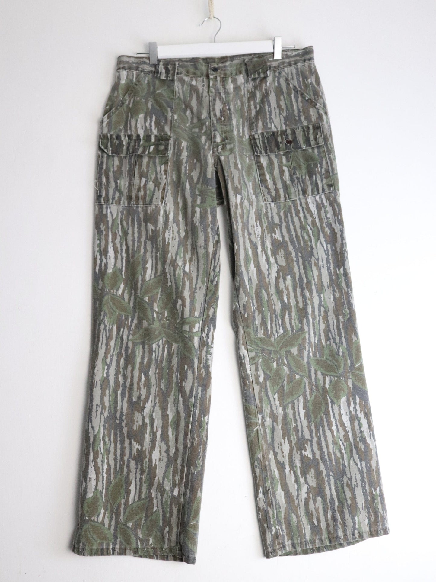 Vintage Walls Pants Mens 35 x 30 Brown Bark Camo from propervintagecanada