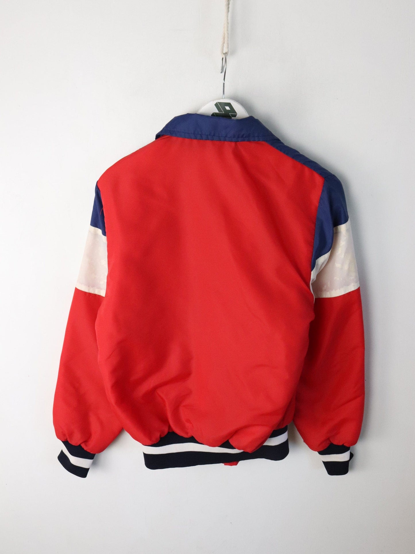 Vintage Washington Capitals Jacket Mens Small Red NHL from propervintagecanada