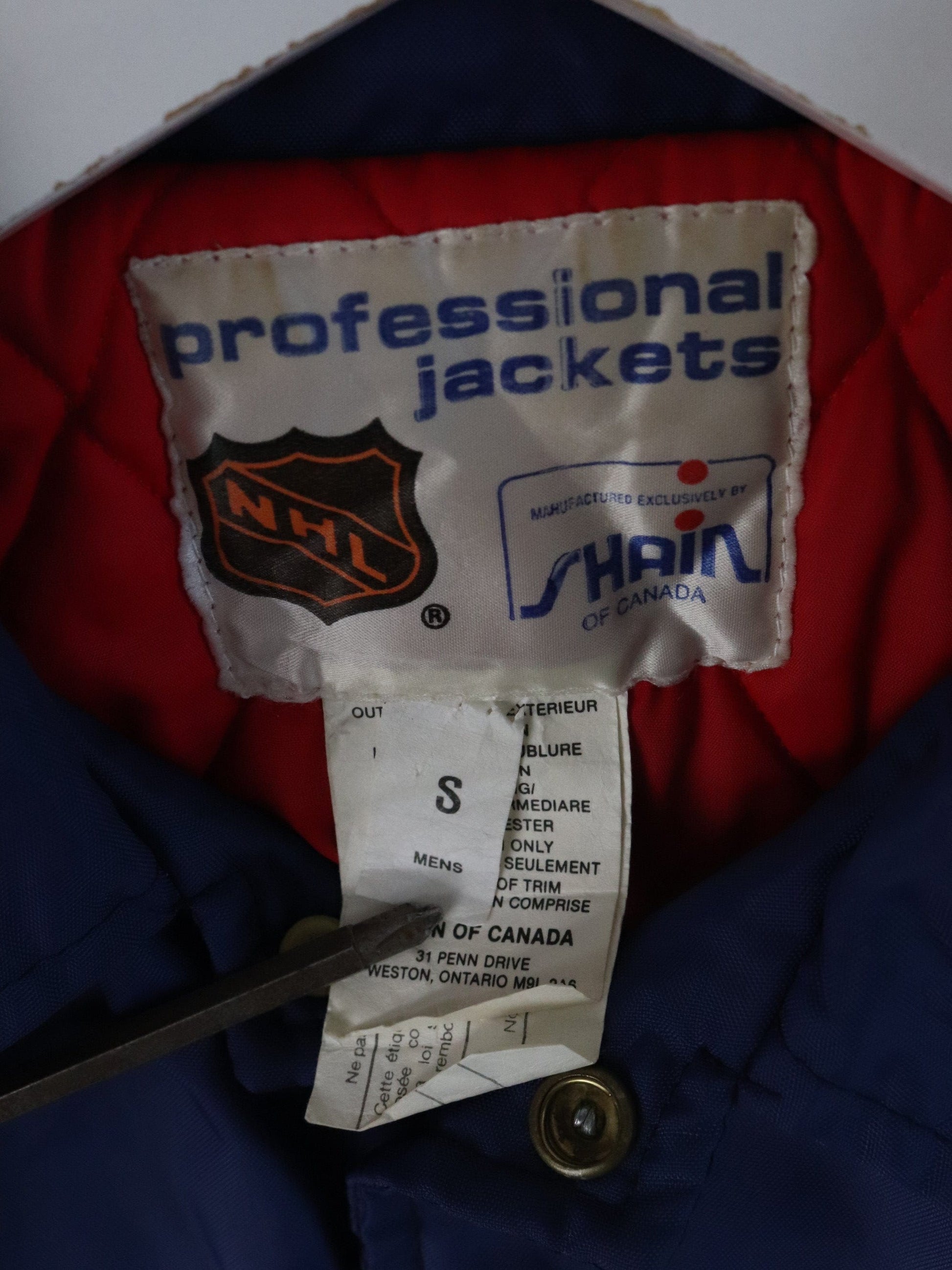 Vintage Washington Capitals Jacket Mens Small Red NHL from propervintagecanada