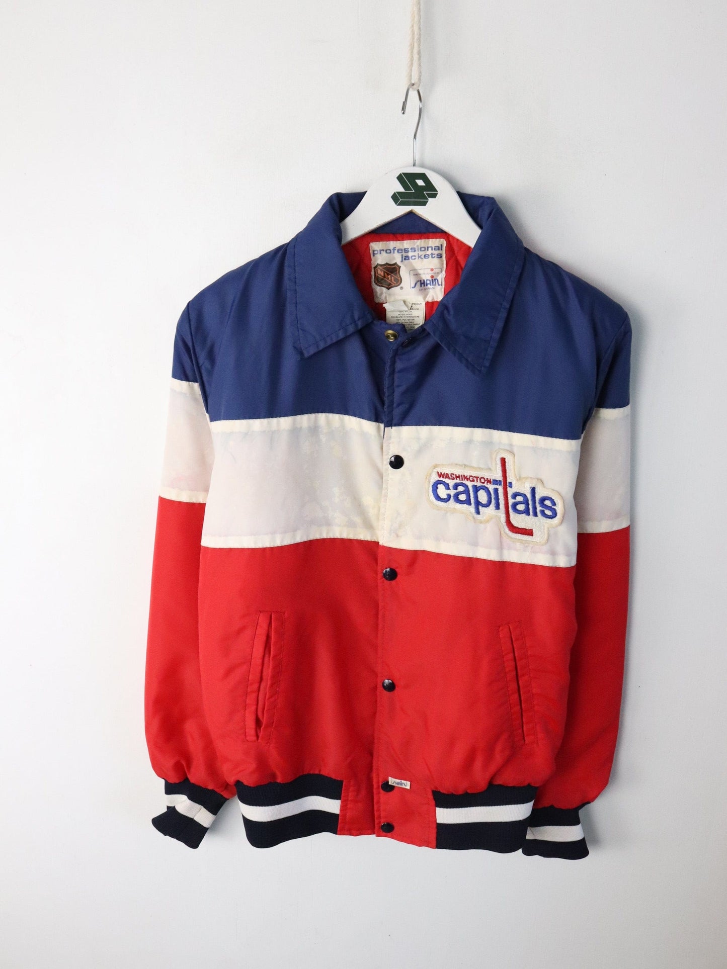 Vintage Washington Capitals Jacket Mens Small Red NHL from propervintagecanada
