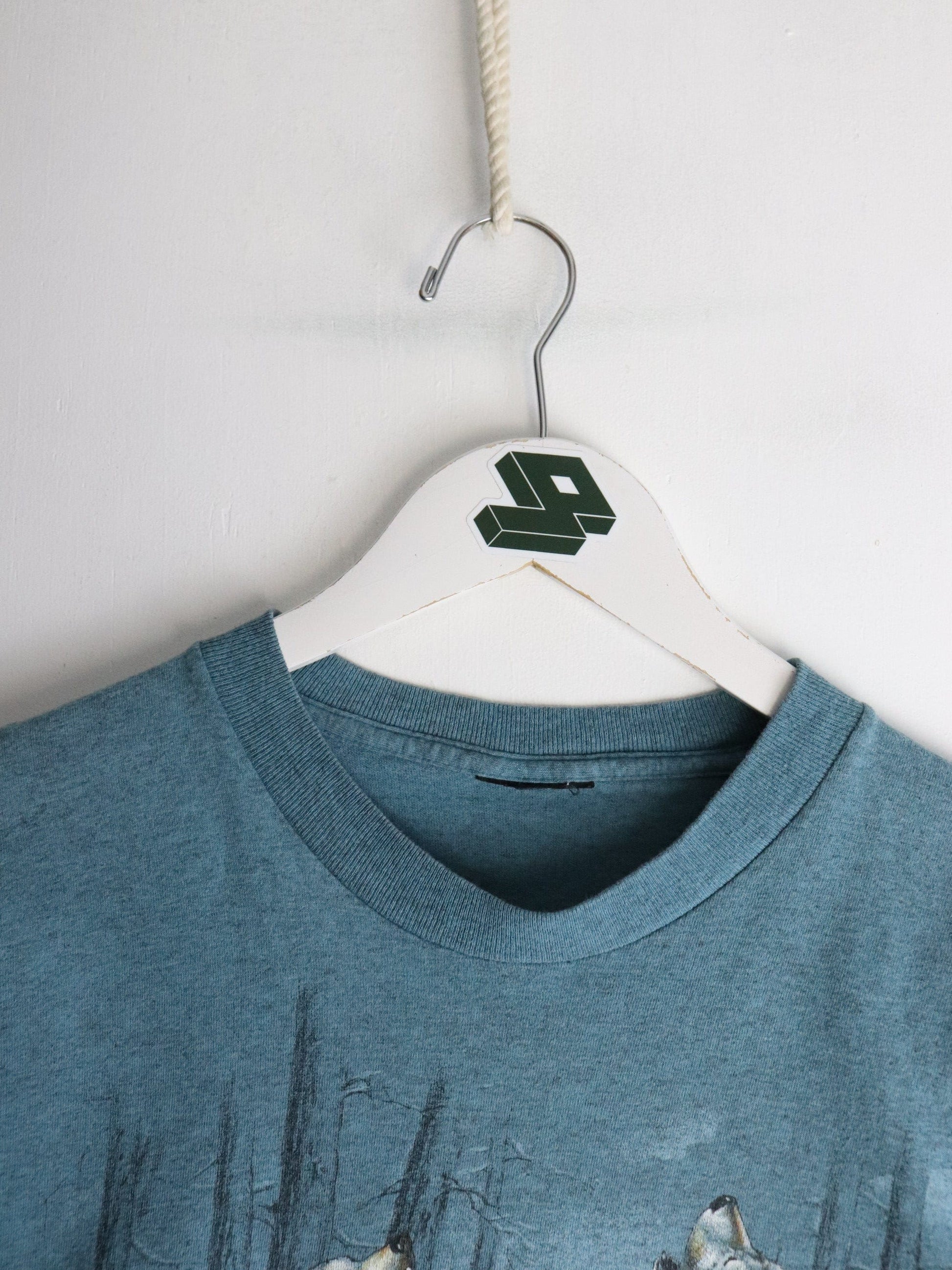 Vintage Wolf T Shirt Mens Small Blue from propervintagecanada