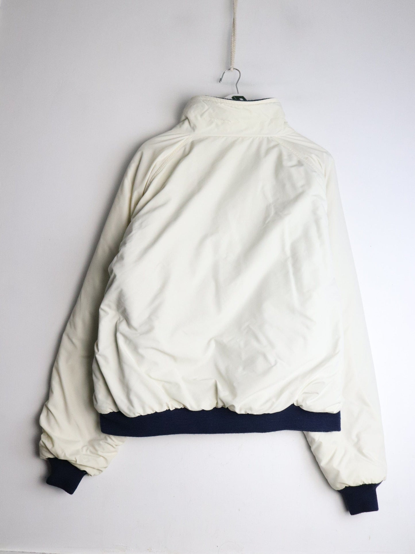 Vintage Woolrich Jacket Mens XL White from propervintagecanada