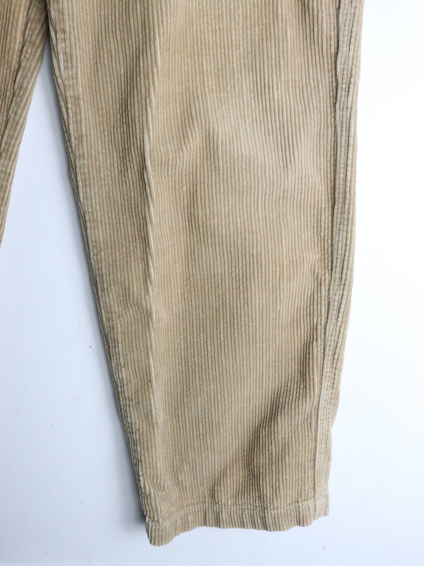 Vintage Woolrich Pants Fits Mens 36 x 31 Brown Corduroy from propervintagecanada