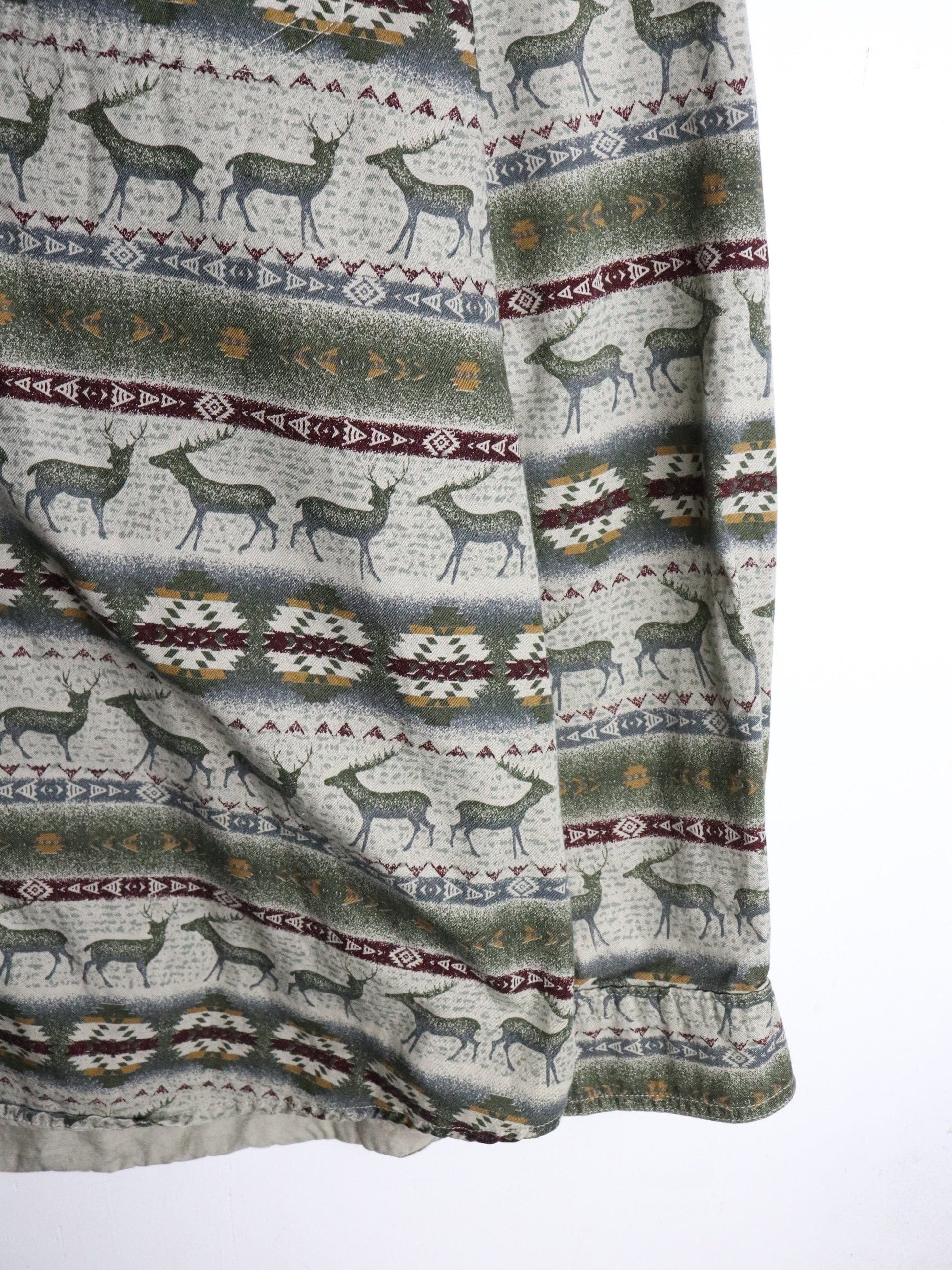 Vintage Woolrich Shirt Mens XL Green Button Up from propervintagecanada