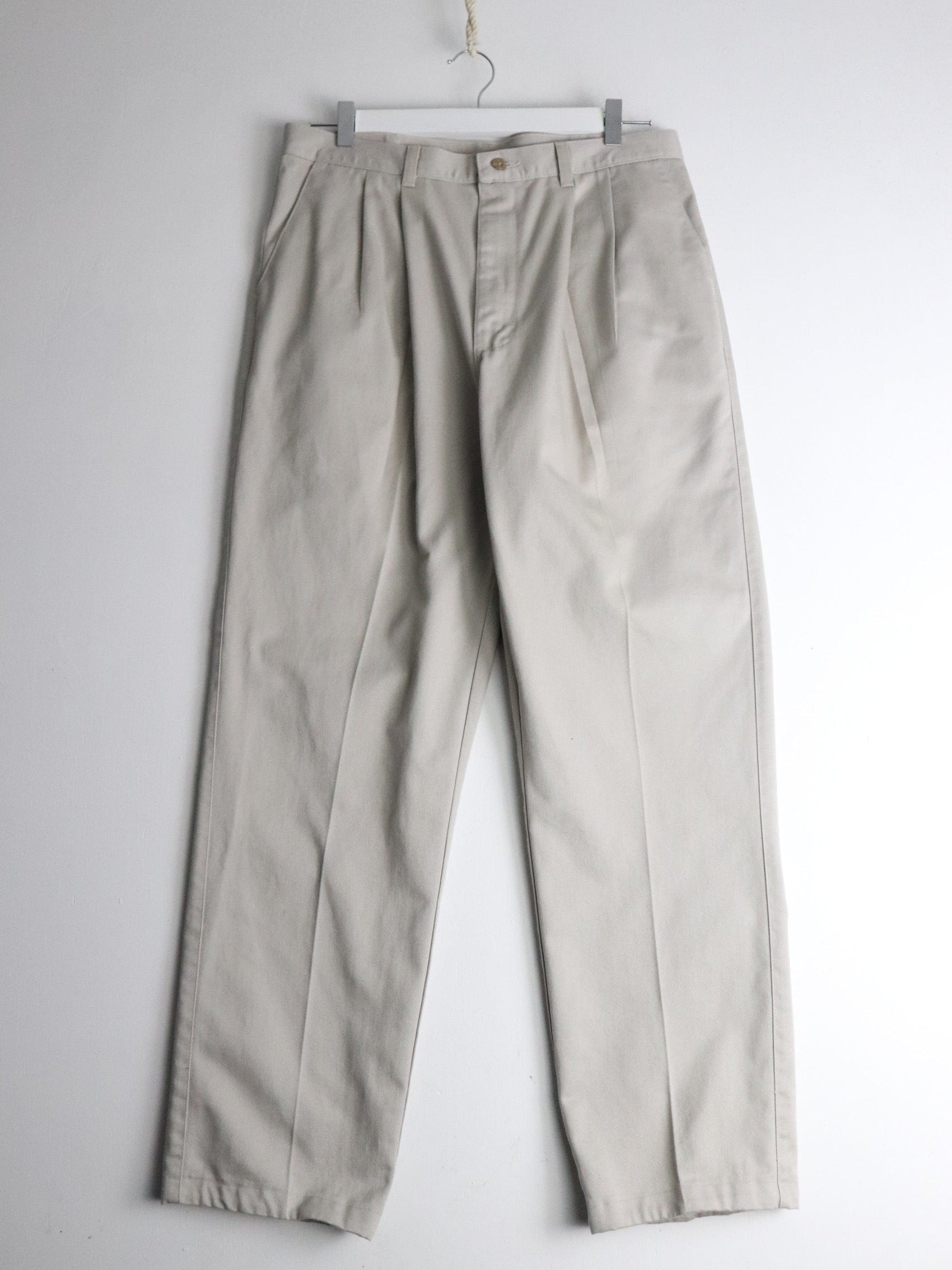 Vintage Wrangler Pants Mens 34 x 32 Beige Chino from propervintagecanada