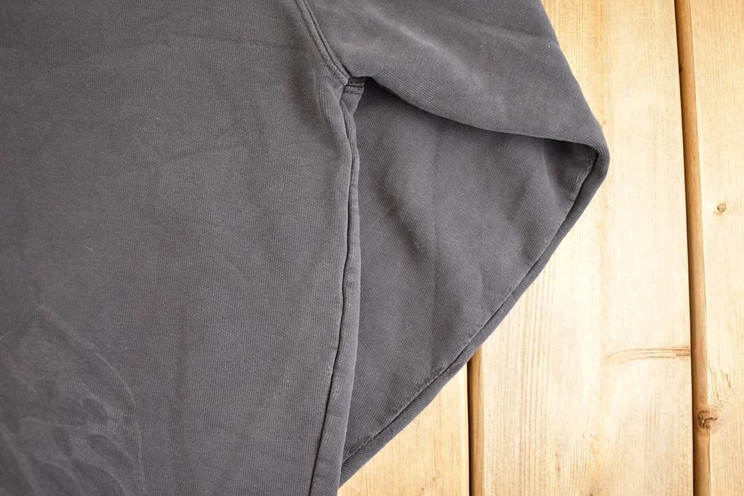 Vintage Y2K Carhartt Heavyweight Workwear Hoodie Sweatshirt Mens XL from propervintagecanada