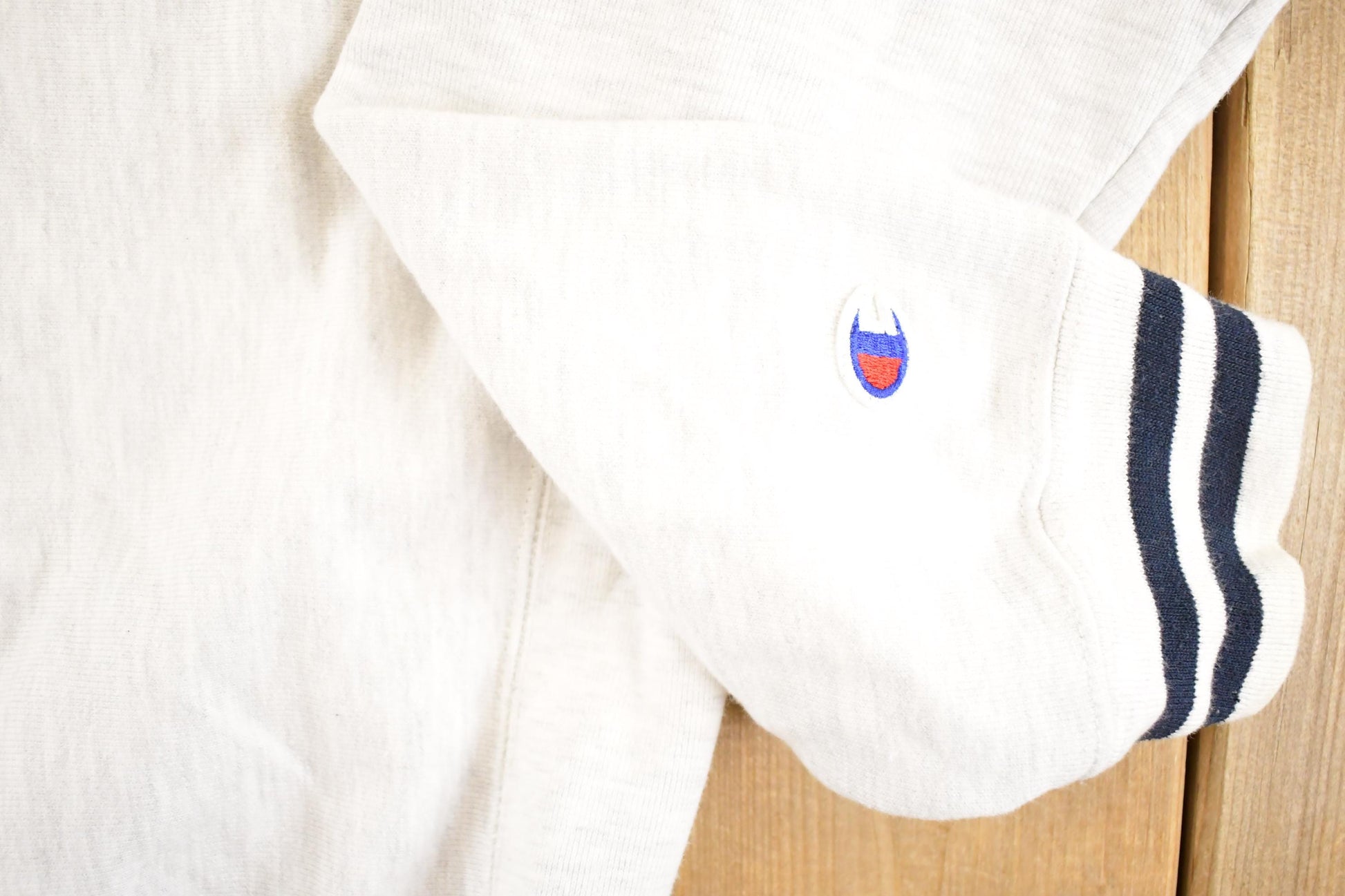 Vintage Y2K Champion Reverse Weave UConn Crewneck Sweatshirt (M) from propervintagecanada