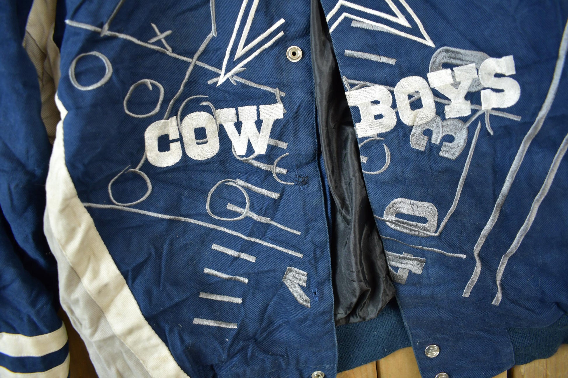 Vintage Y2K Dallas Cowboys NFL Embroidered Bomber Jacket Men's Large from propervintagecanada