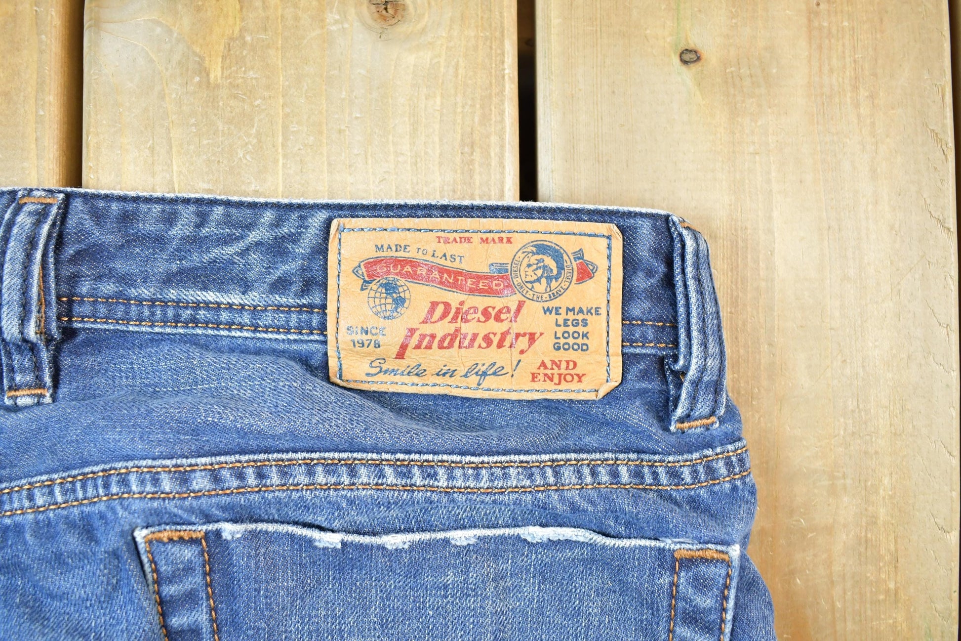 Vintage Y2K Diesel Viker Denim Jeans Men's 34 x 34 Made In USA from propervintagecanada