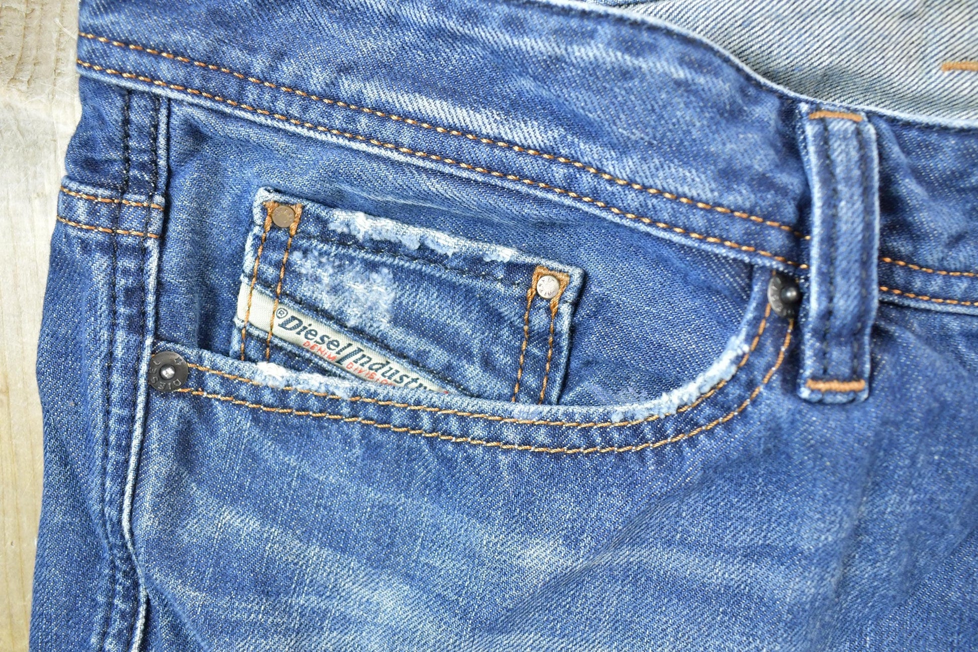Vintage Y2K Diesel Viker Denim Jeans Men's 34 x 34 Made In USA from propervintagecanada